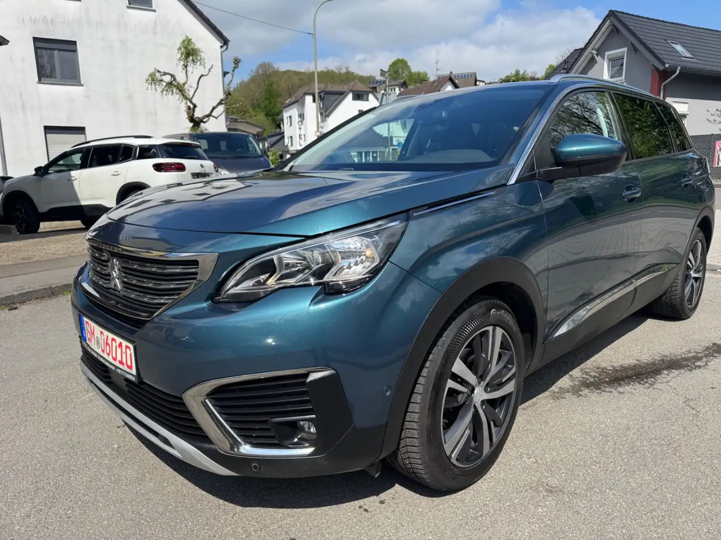 Peugeot 5008 AllureAut.NaviLeder7SitzKameraAhk45Tkm Gris - 1