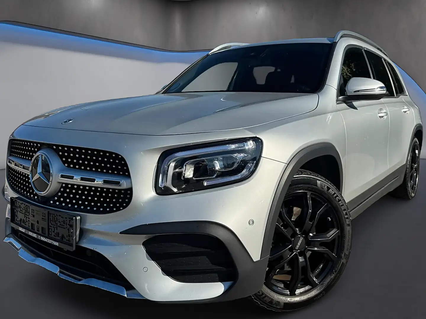 Mercedes-Benz GLB 200 d Aut. AMG Line *Kamera*AHK*ACC* Silber - 1