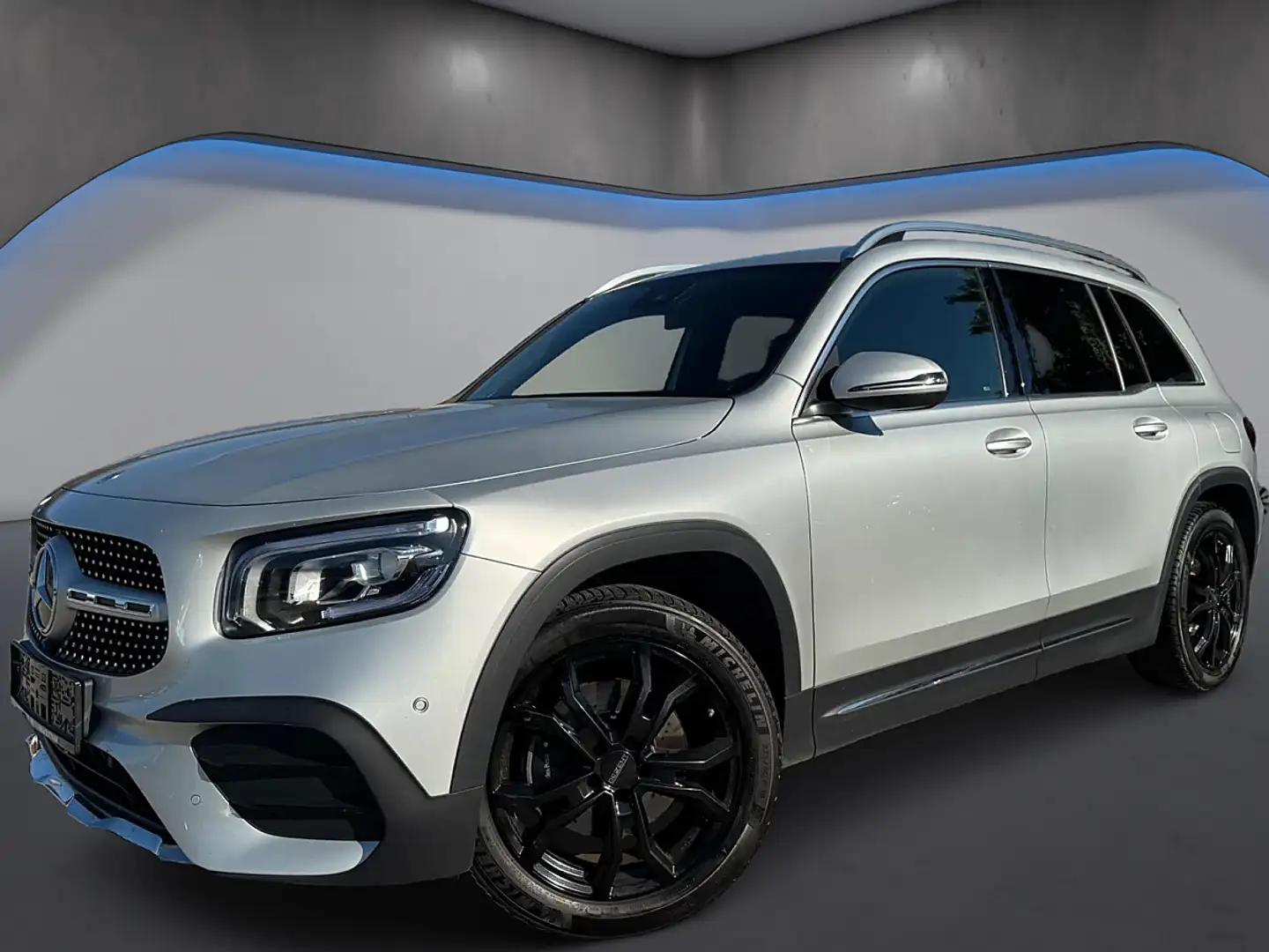 Mercedes-Benz GLB 200 d Aut. AMG Line *Kamera*AHK*ACC* Silber - 2