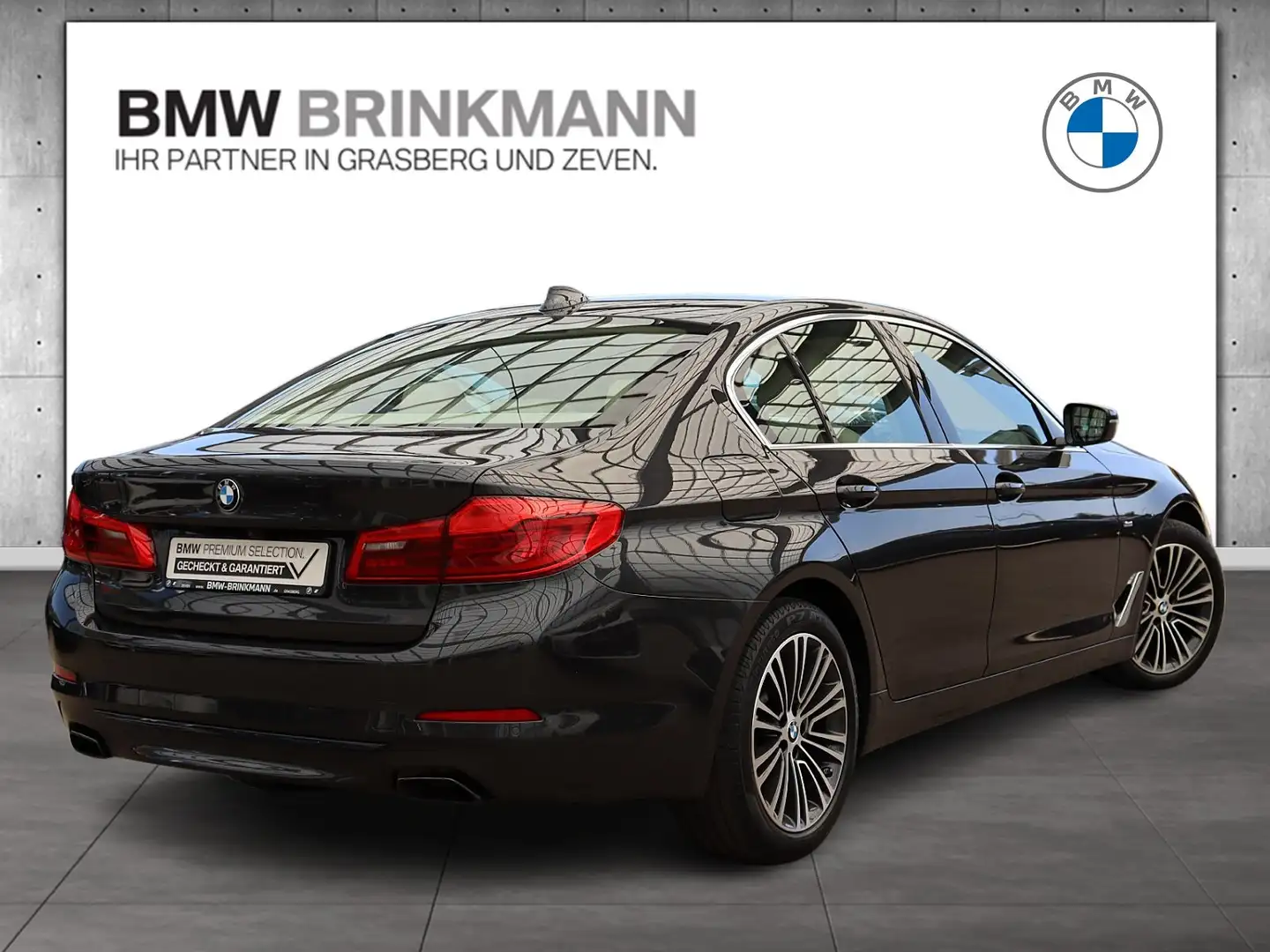 BMW 540 i Limousine aut. / SPORT LINE + NAVI + HUD + RFK + Gris - 2
