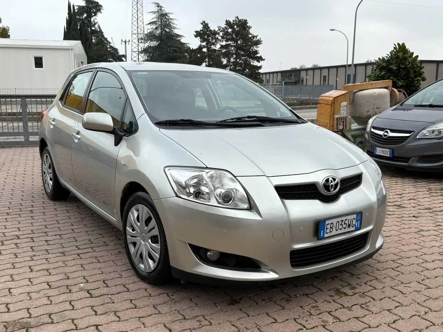 Toyota Auris 5p 1.4d Sol m-mt dpf - 1