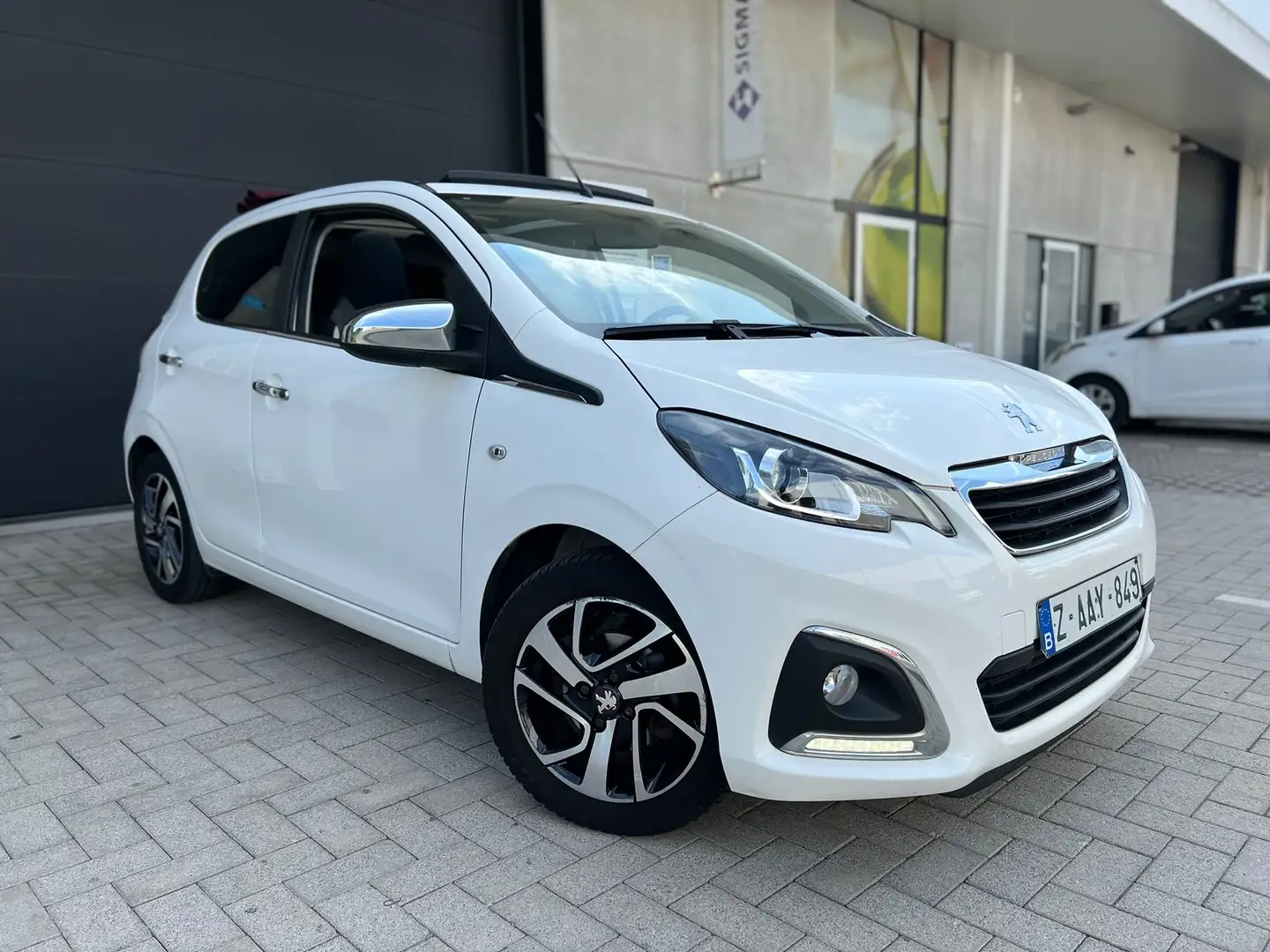 Peugeot 108 Top Allure Boite Auto Toit Ouvrant GPS Bluethoot - 1