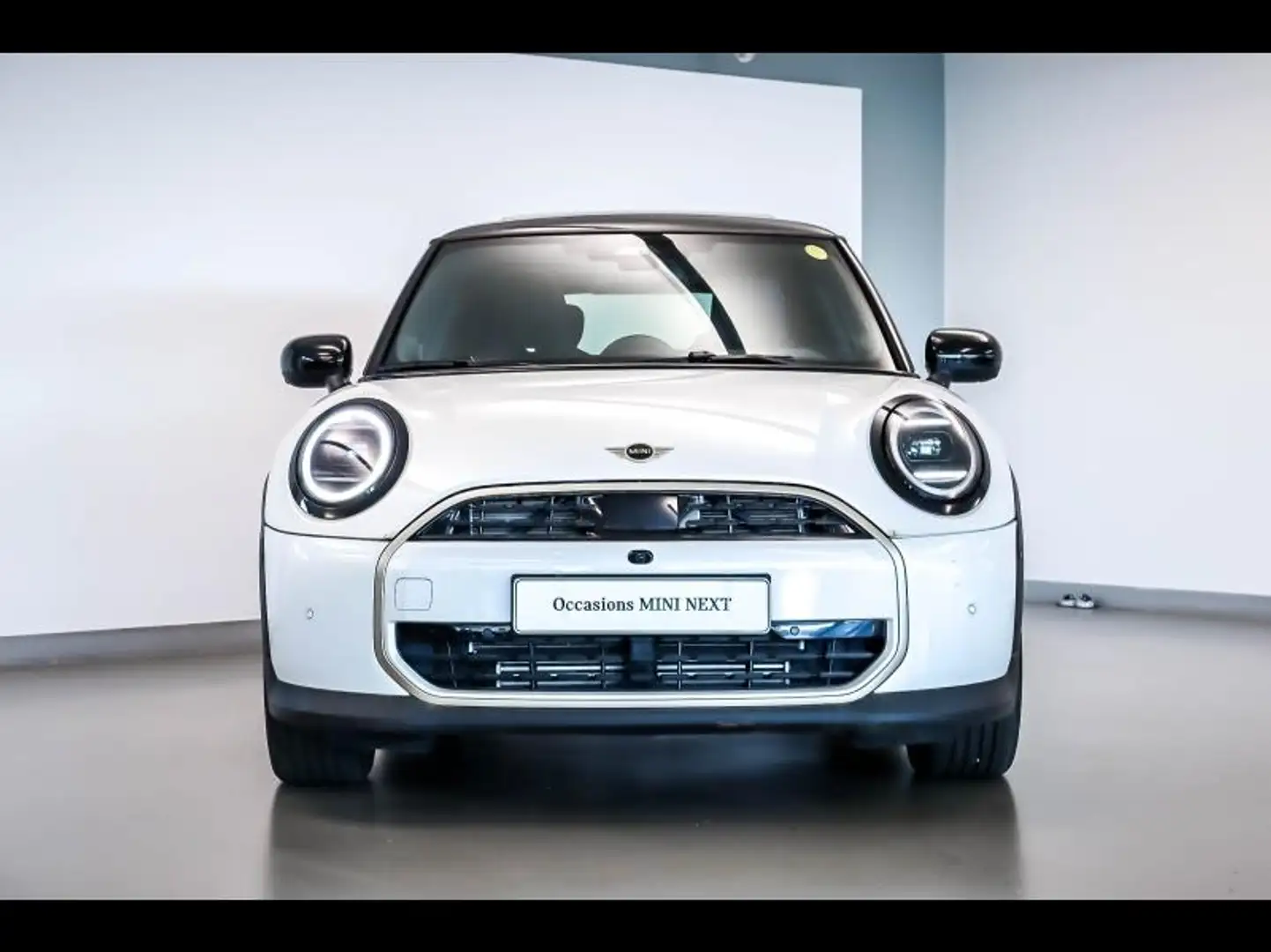 MINI Cooper C 156ch Favoured DKG7 Blanc - 2
