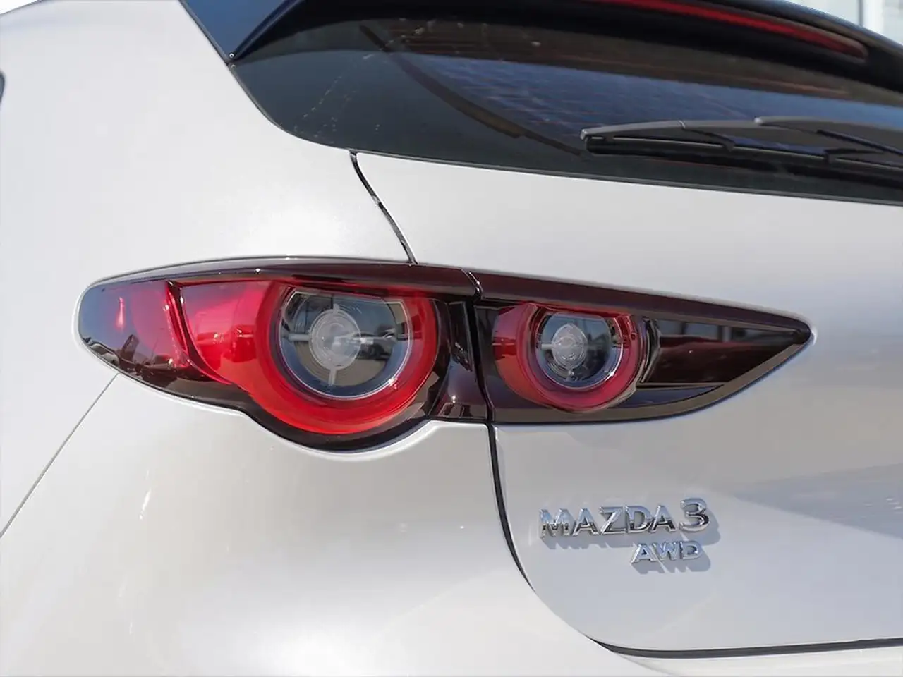 Mazda 3 снимка Mazda 3