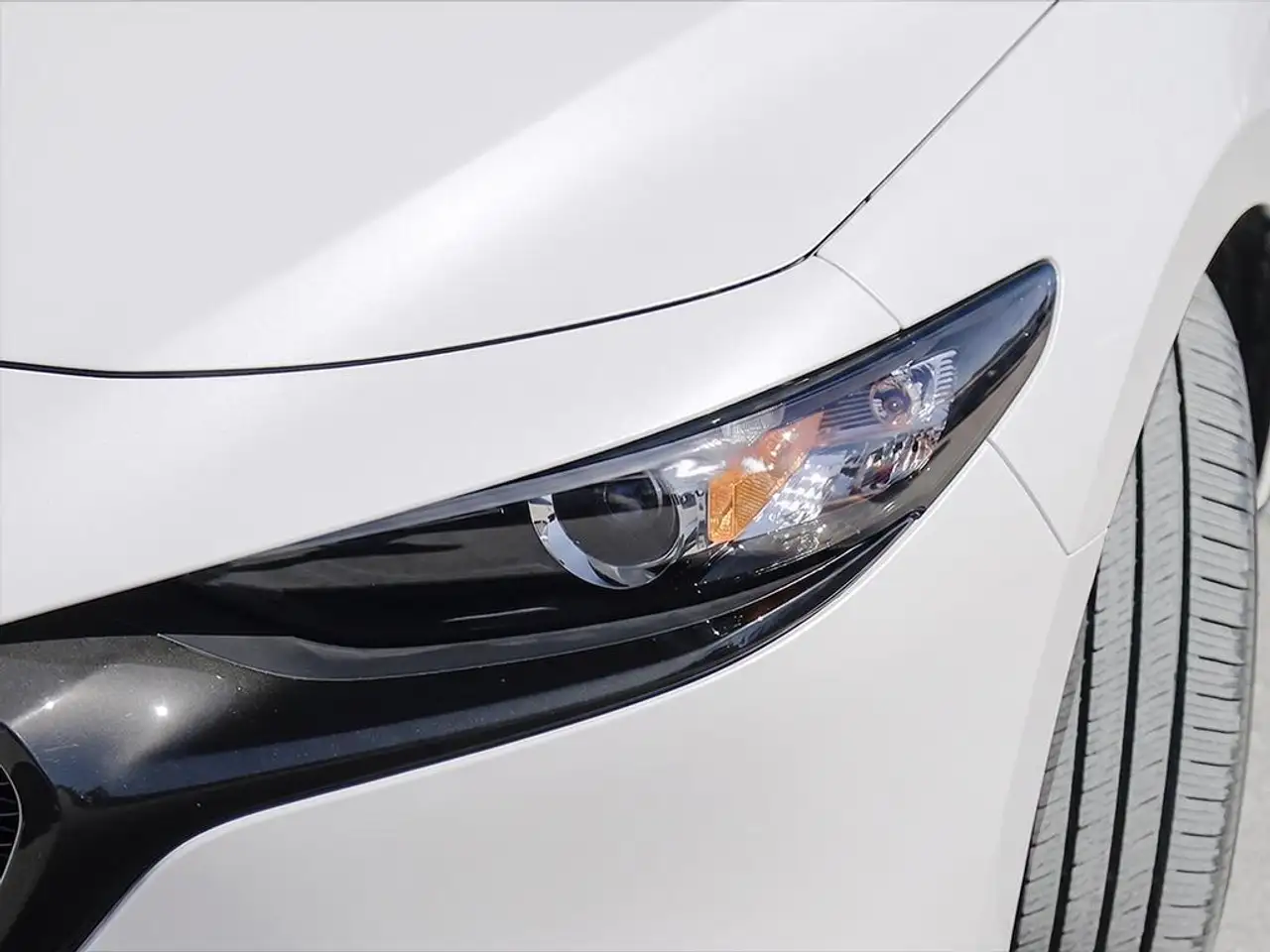 Mazda 3 снимка Mazda 3