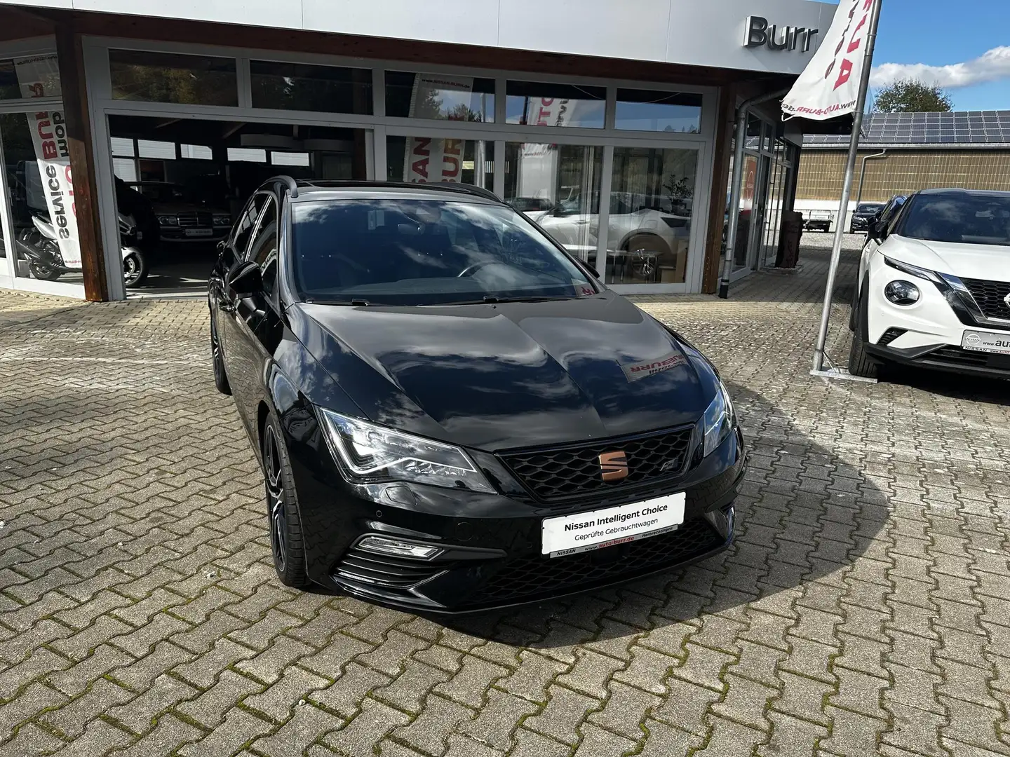 SEAT Leon Sportstourer ST 2.0 TSI Cupra 4Drive OPF DSG 22... Noir - 2