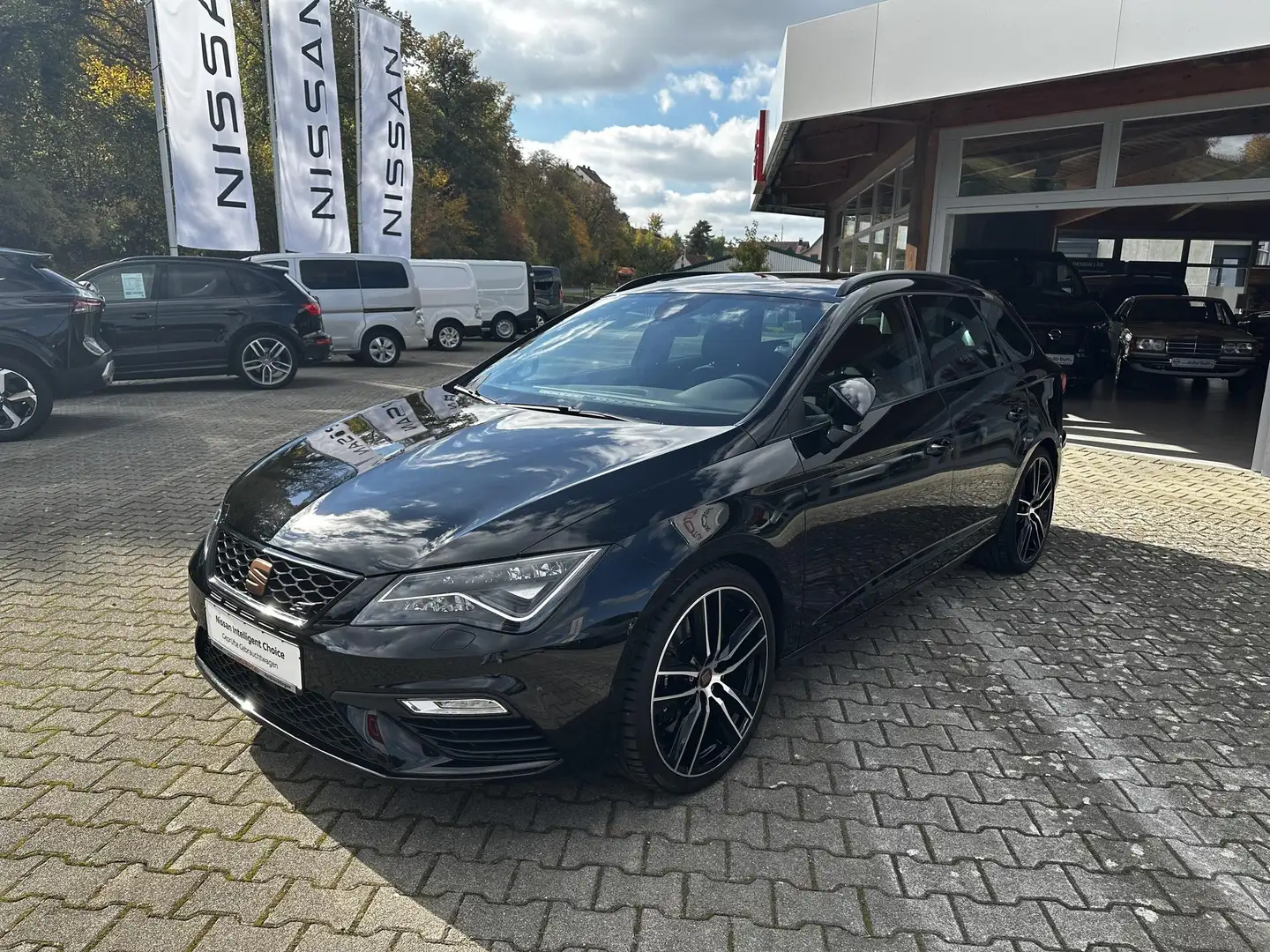 SEAT Leon Sportstourer ST 2.0 TSI Cupra 4Drive OPF DSG 22... Noir - 1