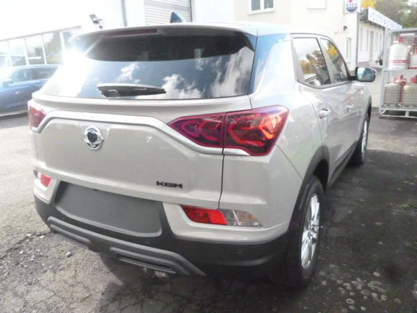 KGM Korando 1.5 Essential AUTOMATIC TEMPOM. PDC+KAM. Beige - 2