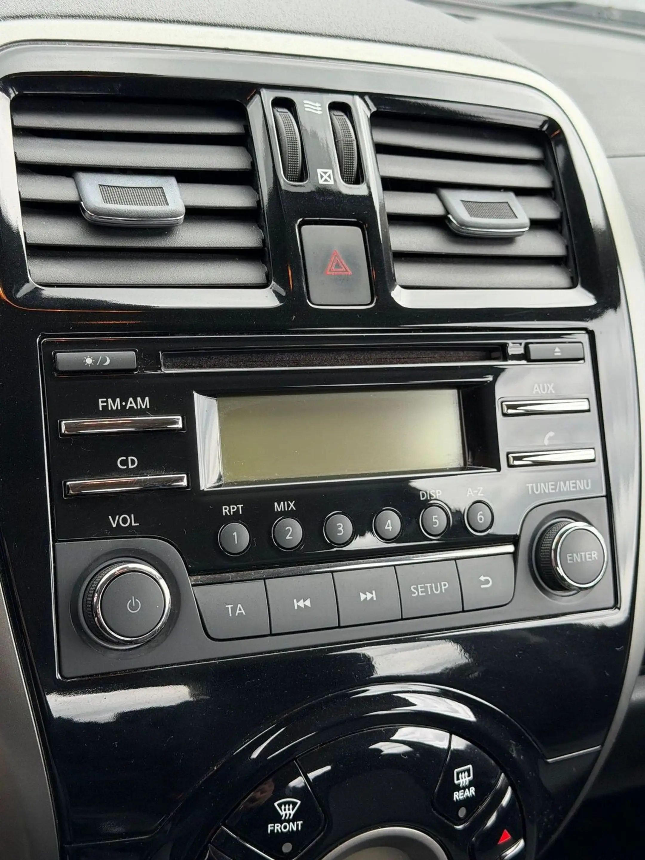 Nissan Micra Acenta TÜV neu 8-fach bereift Klima SHZ — photo 6