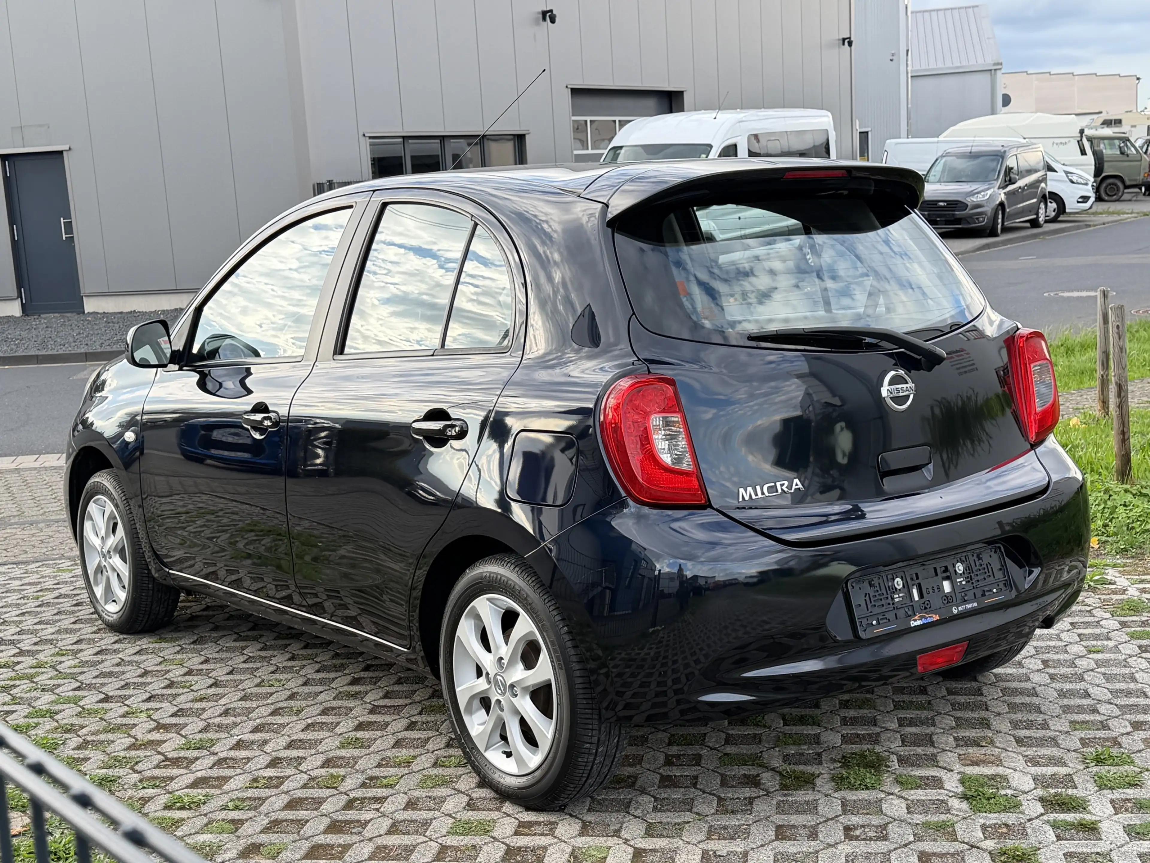 Nissan Micra Acenta TÜV neu 8-fach bereift Klima SHZ — photo 11