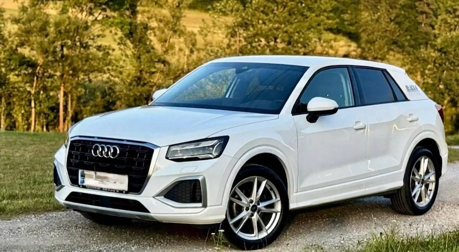 Audi Q2 Q2 30 TFSI admired Black & White Edition Weiß - 1
