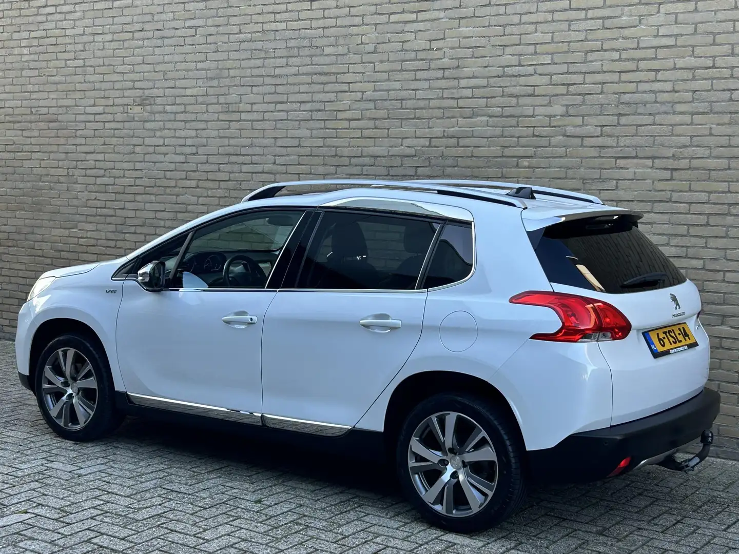 Peugeot 2008 1.6 VTi 120pk Féline | Panoramadak | Navigatie | C Blanc - 2