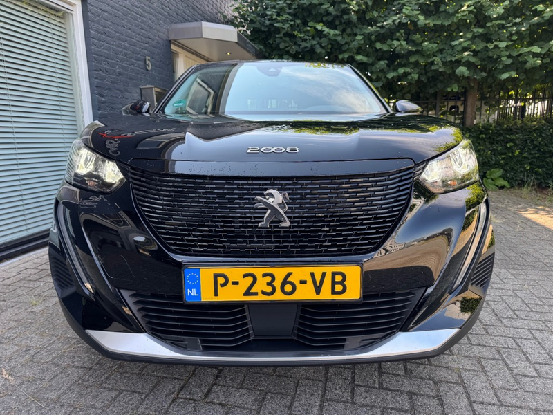 Peugeot e-2008 EV Active pack + Led + Nav + Lmv  Car play - 94 dk — photo 2