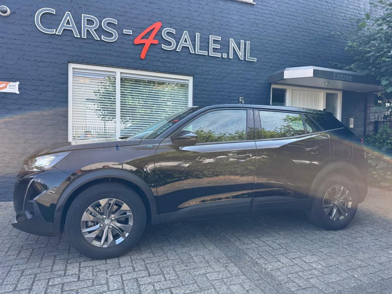 Peugeot e-2008 EV Active pack + Led + Nav + Lmv  Car play - 94 dk — photo 3