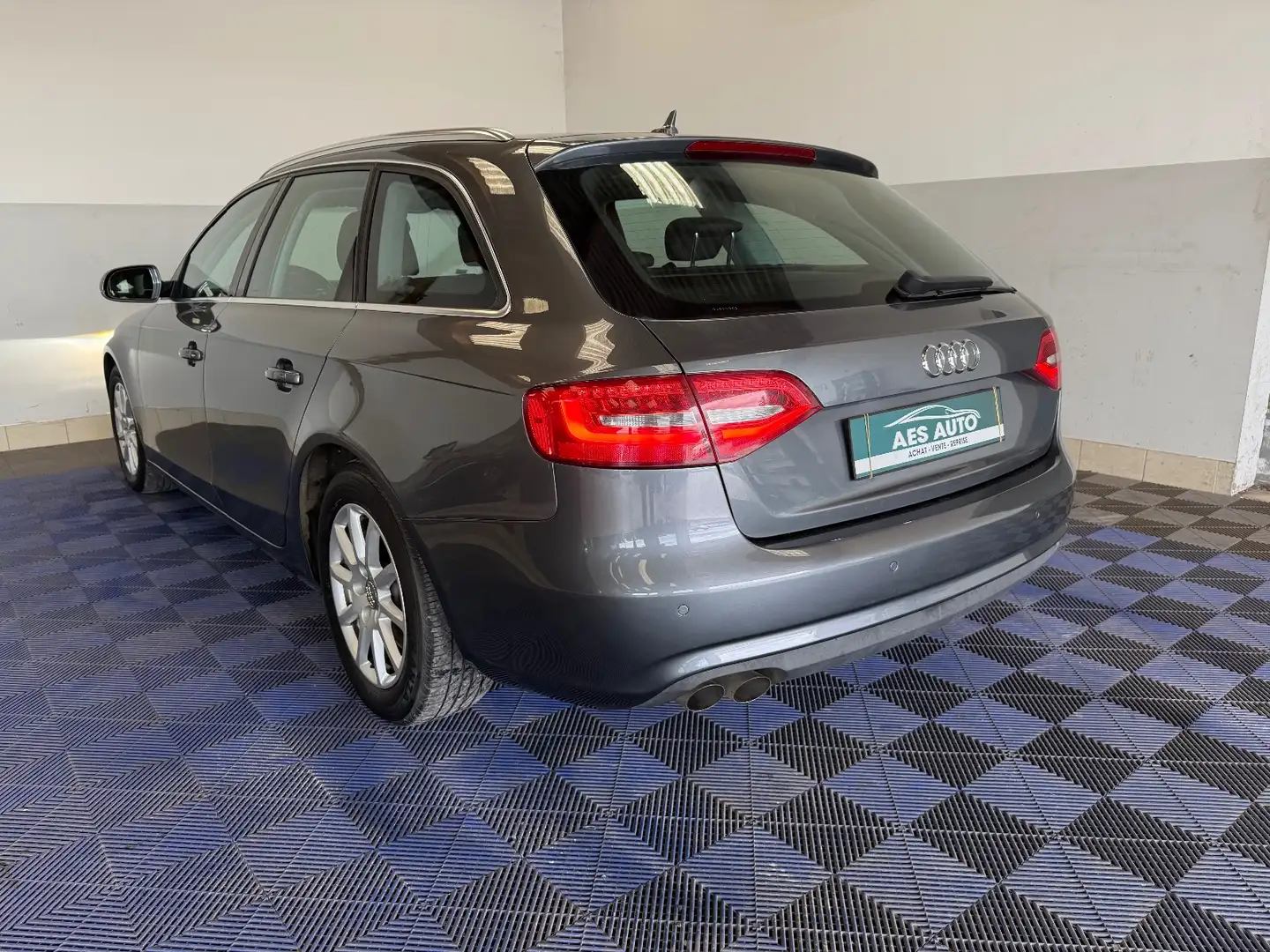 Audi A4 Ambiente Gris - 2