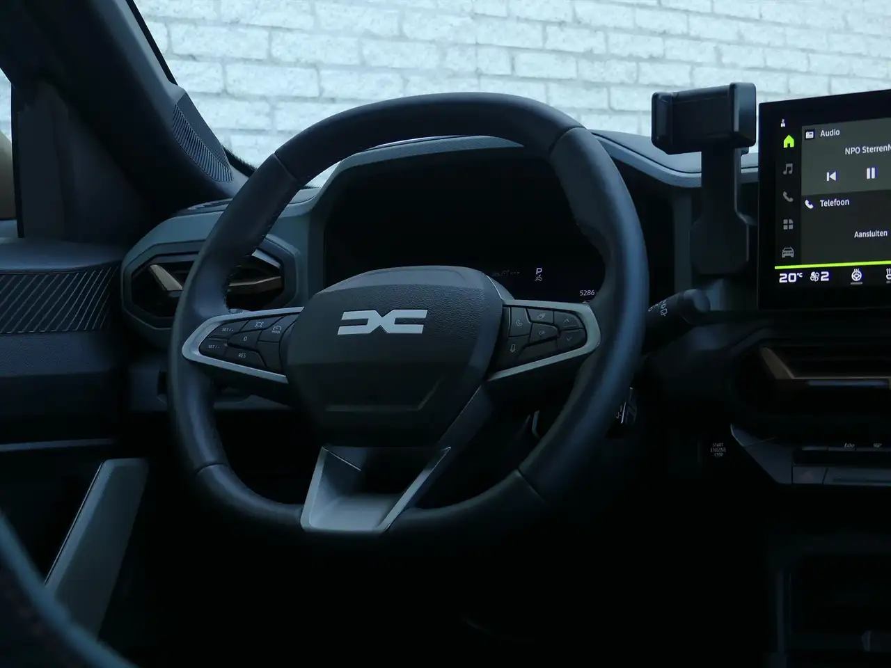 Dacia Duster 1.6 HYBRID EXTREME 140PK AUTOMAAT NAVI/360CAMERA/C 14
