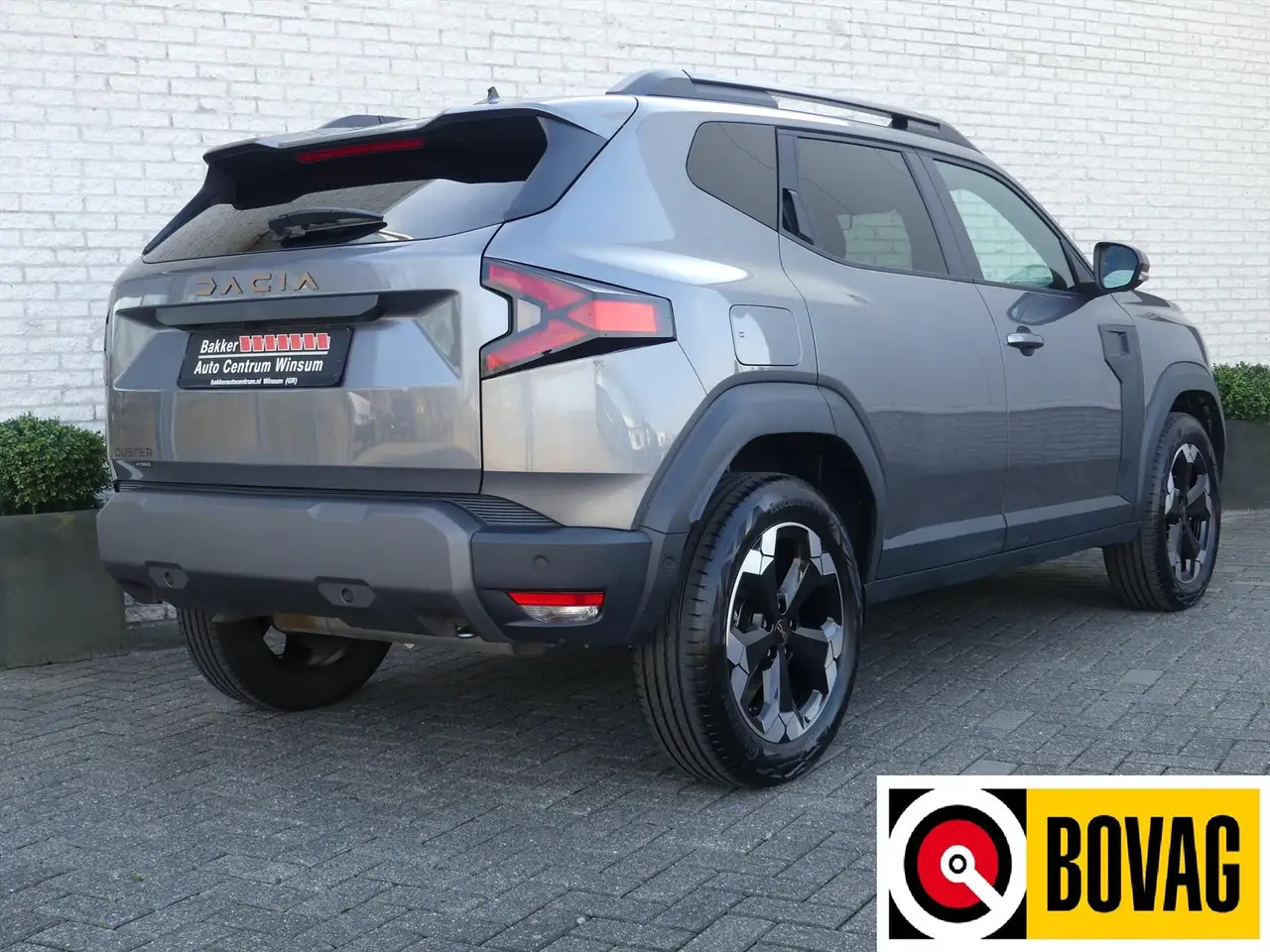 Dacia Duster 1.6 HYBRID EXTREME 140PK AUTOMAAT NAVI/360CAMERA/C 2