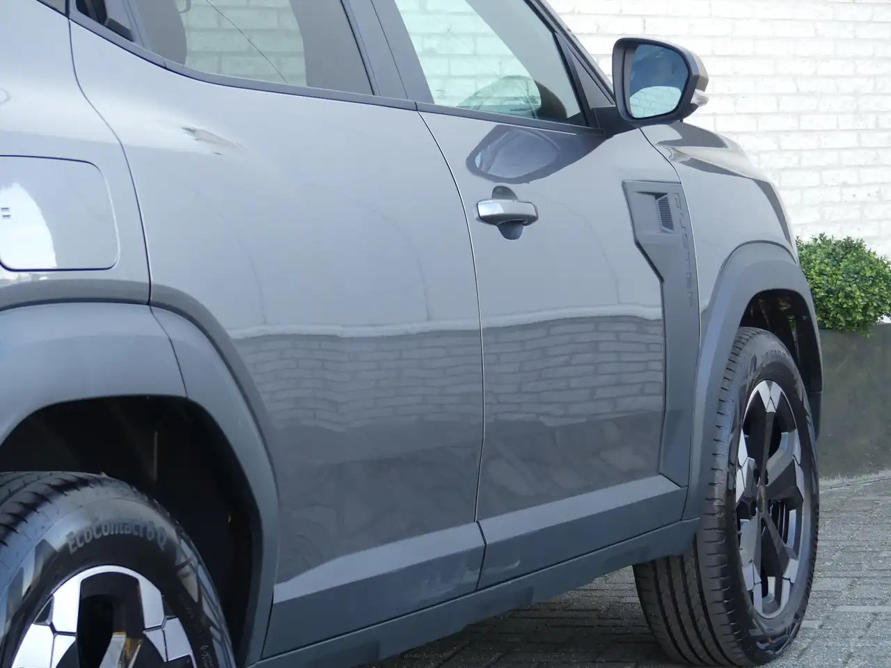 Dacia Duster 1.6 HYBRID EXTREME 140PK AUTOMAAT NAVI/360CAMERA/C 7