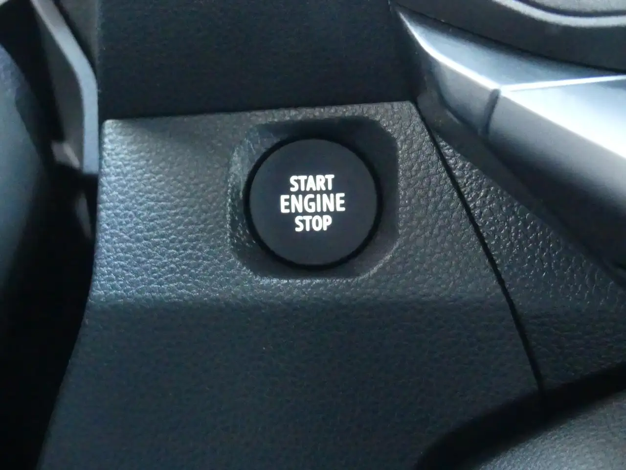Dacia Duster 1.6 HYBRID EXTREME 140PK AUTOMAAT NAVI/360CAMERA/C 20
