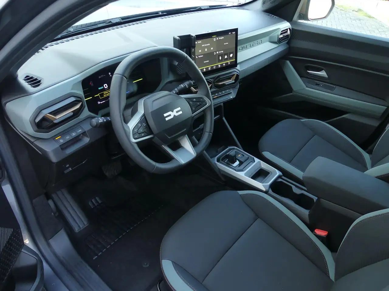 Dacia Duster 1.6 HYBRID EXTREME 140PK AUTOMAAT NAVI/360CAMERA/C 8