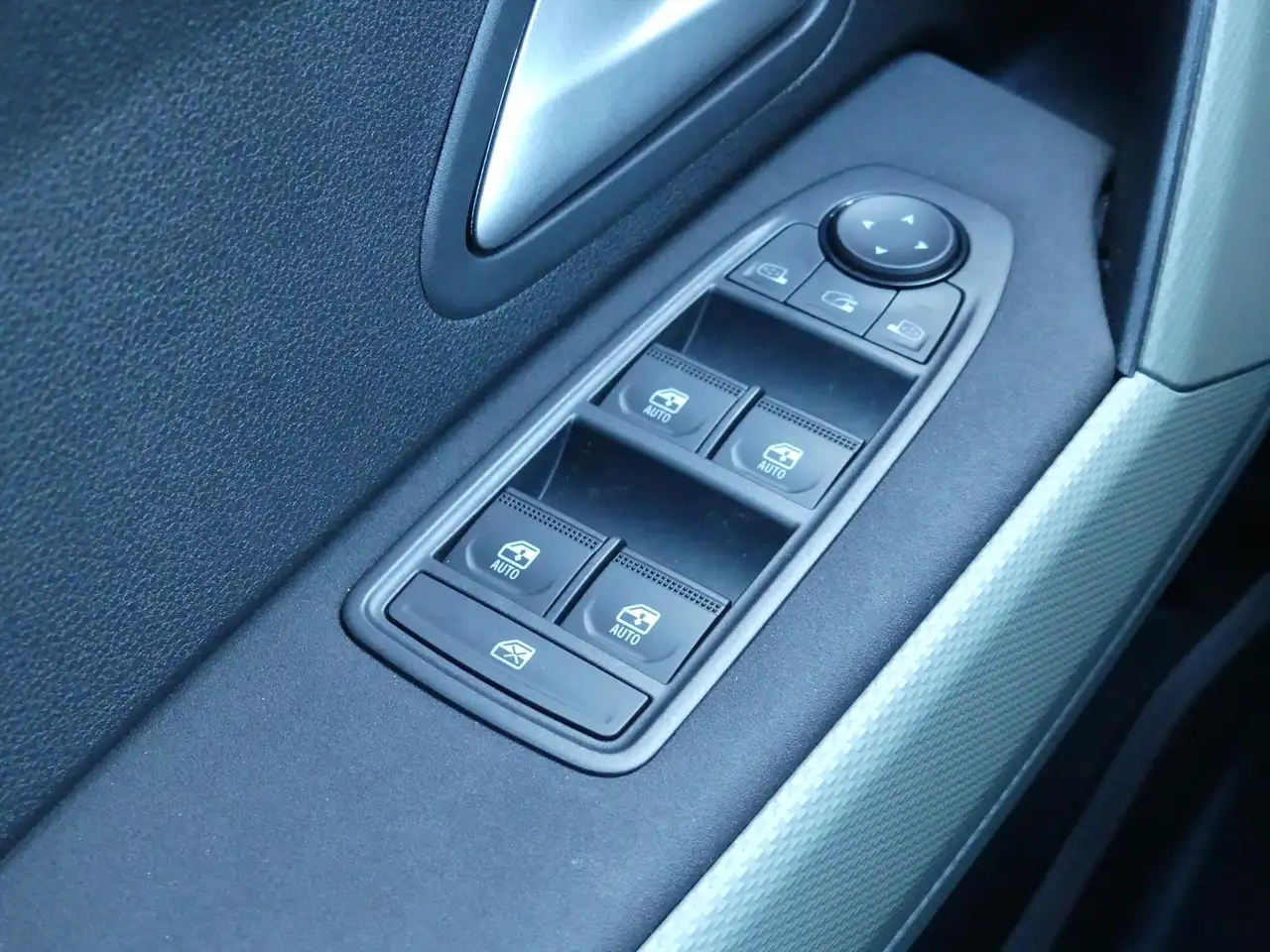 Dacia Duster 1.6 HYBRID EXTREME 140PK AUTOMAAT NAVI/360CAMERA/C 35