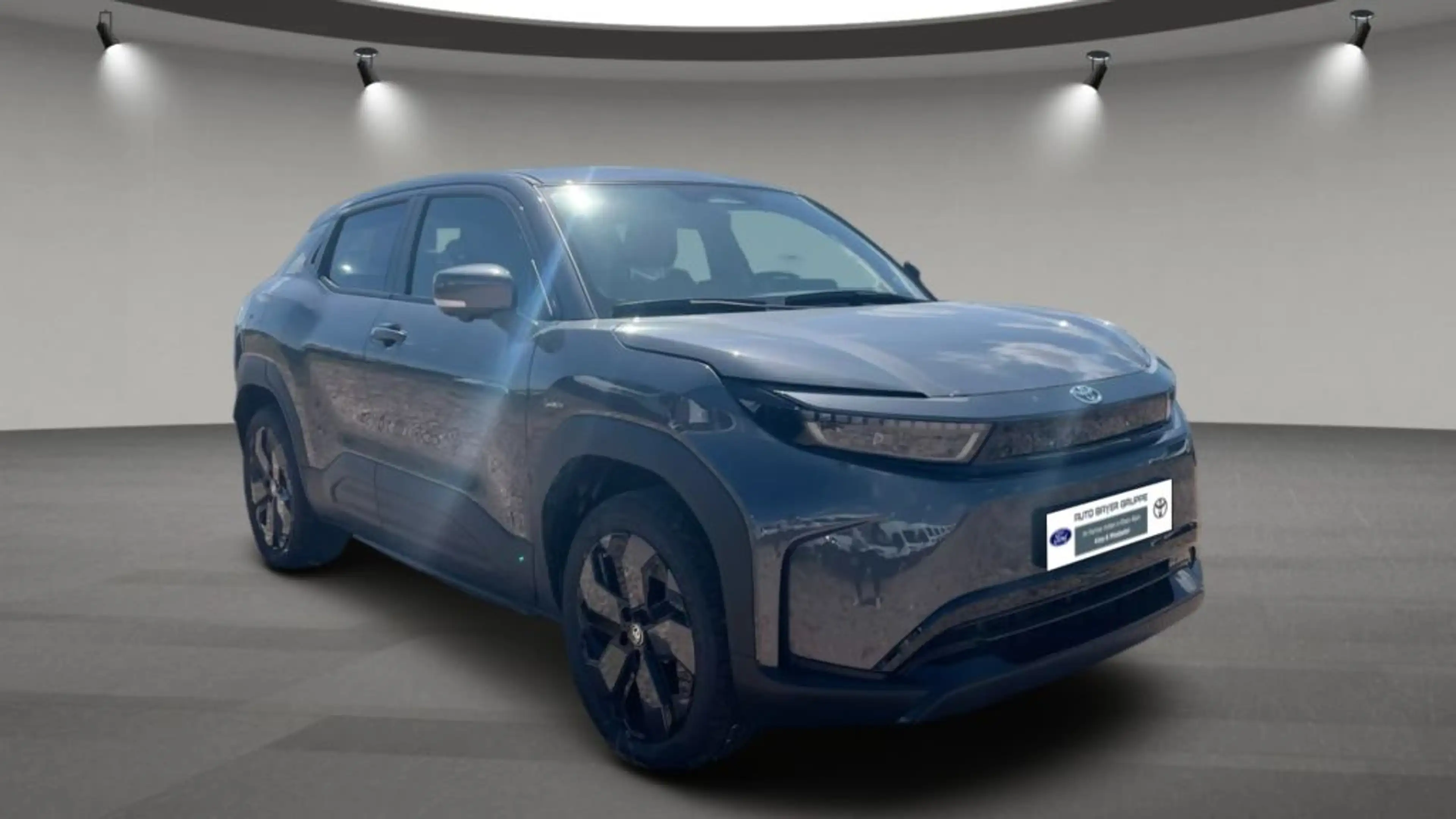 Toyota Urban Cruiser 61kWh Lounge