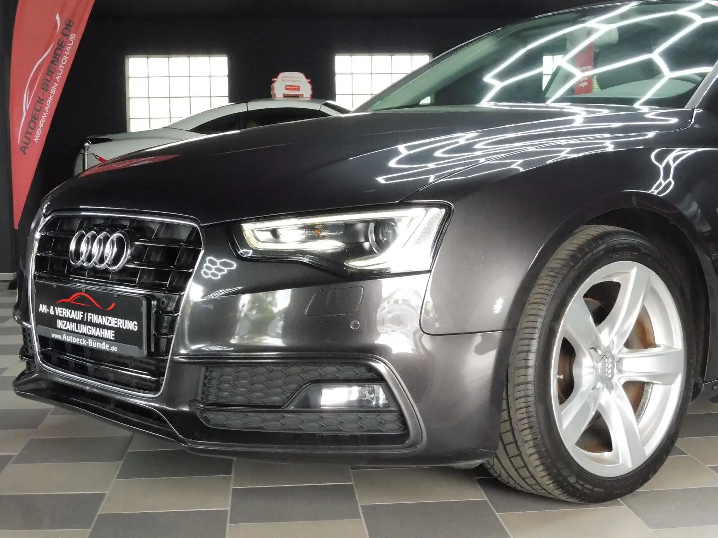 Audi A5 Sportback 2.0 TDI S-line/Spur/Distronic/Xenon Grijs - 1