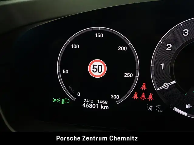 Porsche Cayenne view 20
