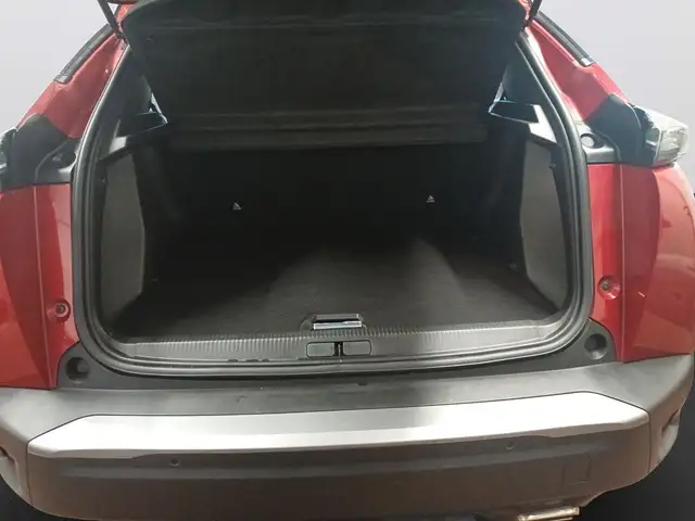 Peugeot 2008 view 9