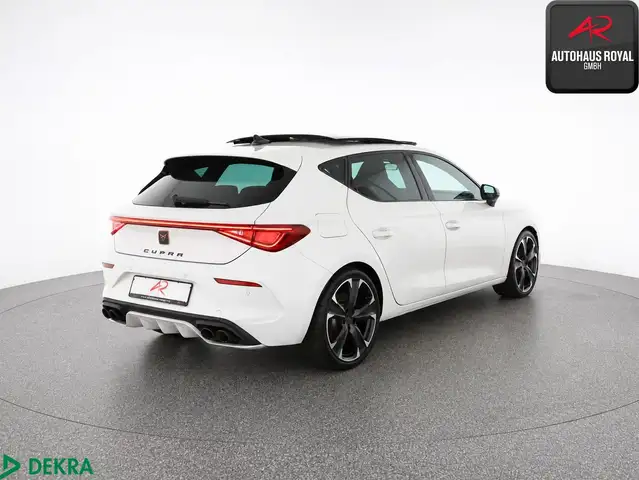 Cupra Leon view 5