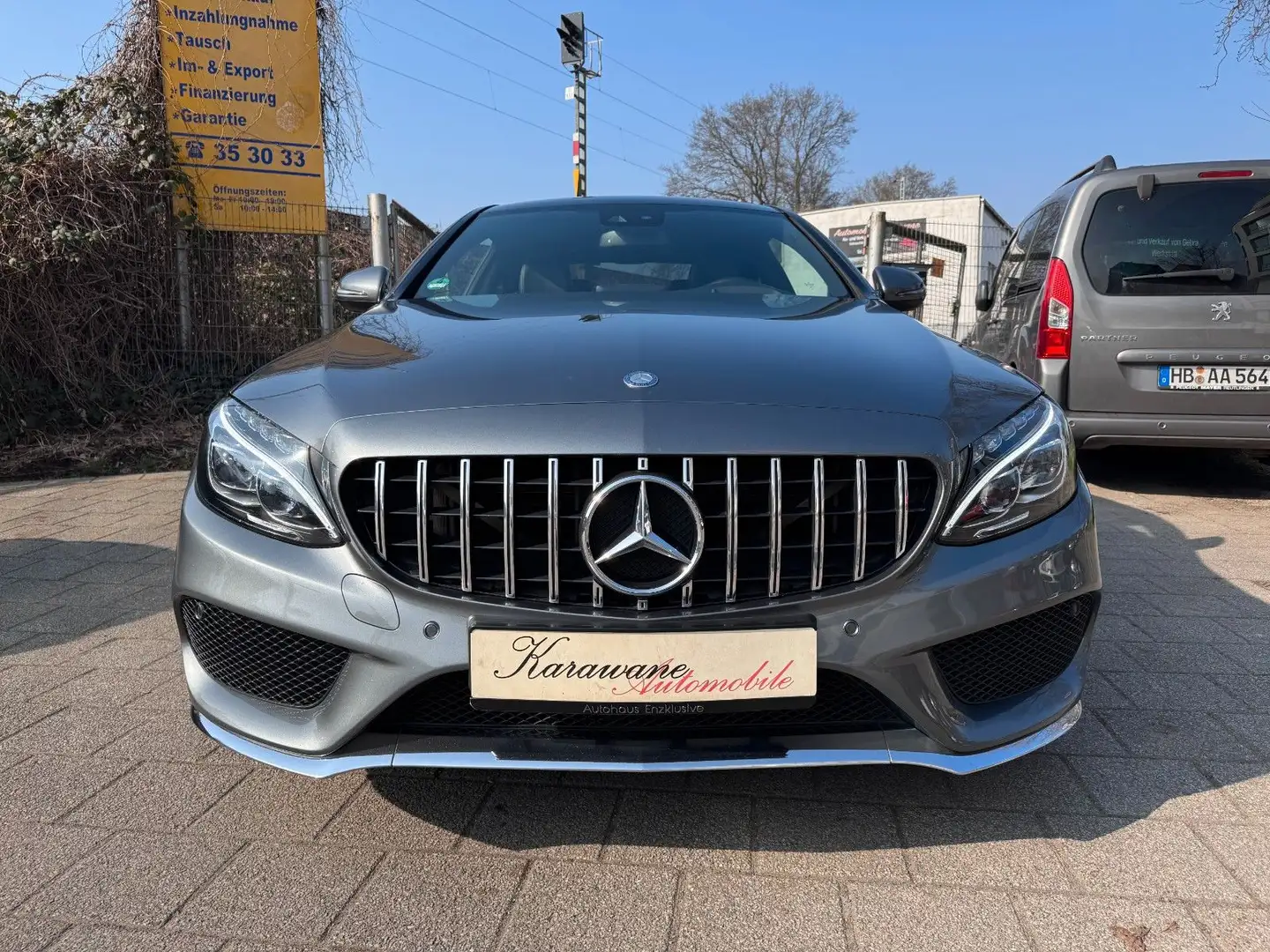 Mercedes-Benz C 300 C -Klasse Coupe*AMG*Pano*Head UP*R-CAM* Gris - 2
