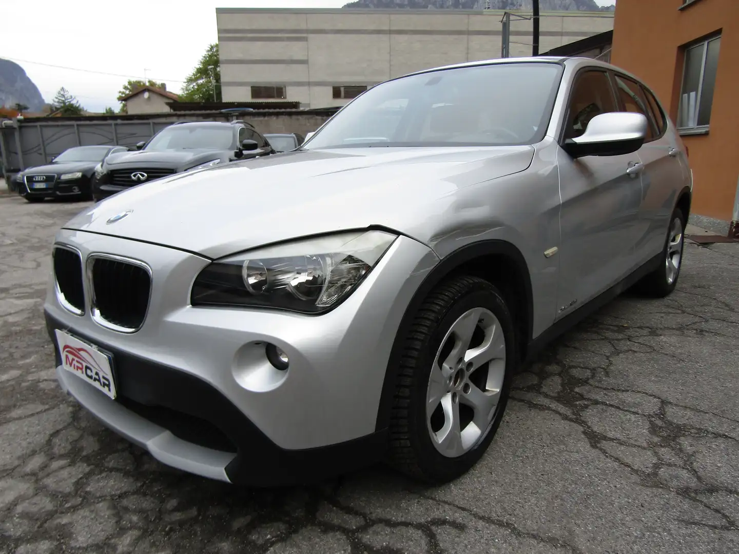 BMW X1 X1 xDrive18d Attiva 4X4 * 201.000 KM REALI * Argento - 1