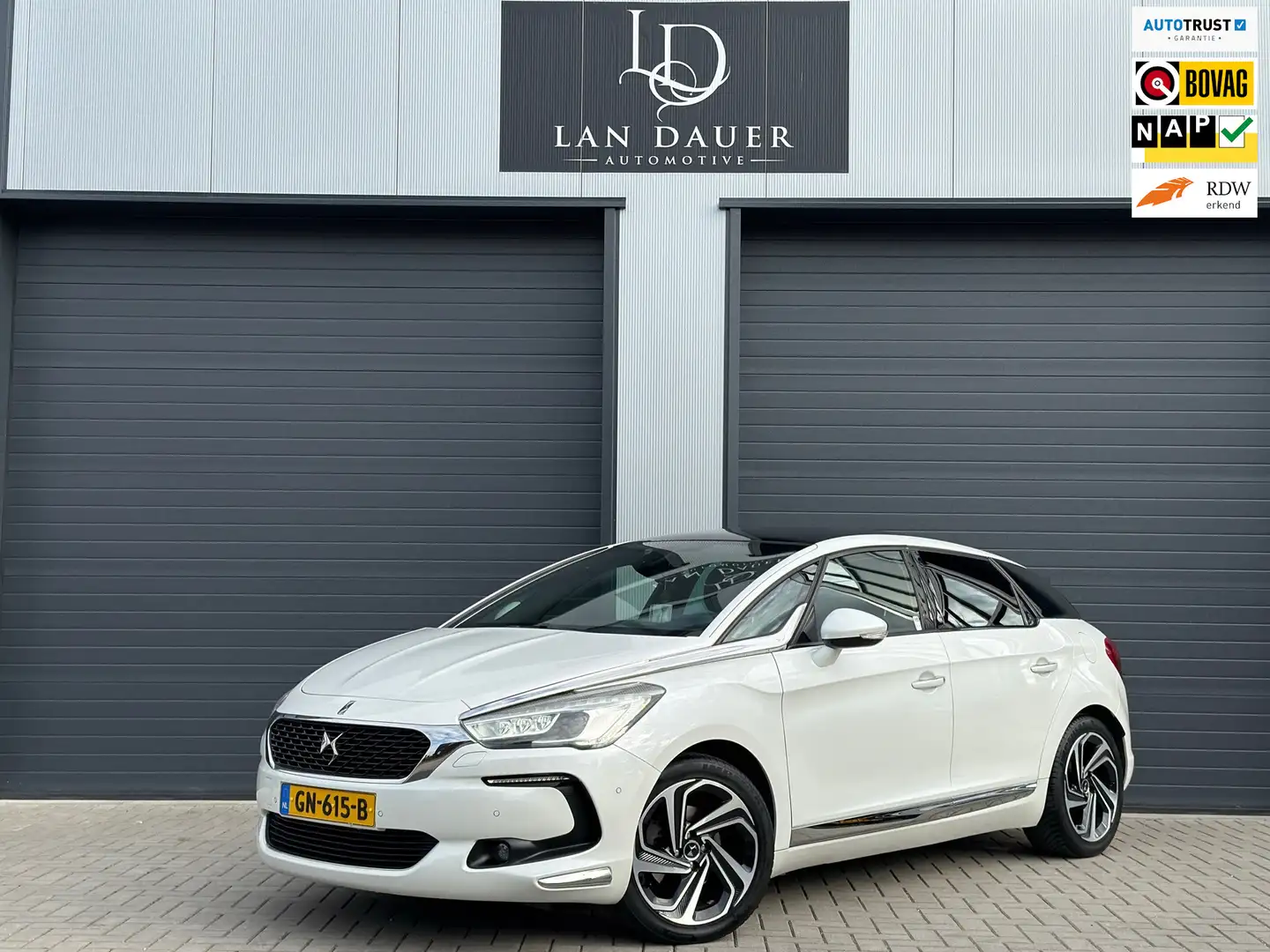 DS Automobiles DS 5 1.6 THP Chic Automaat|Stoelmassage|Leder|Pano|Came Blanco - 1