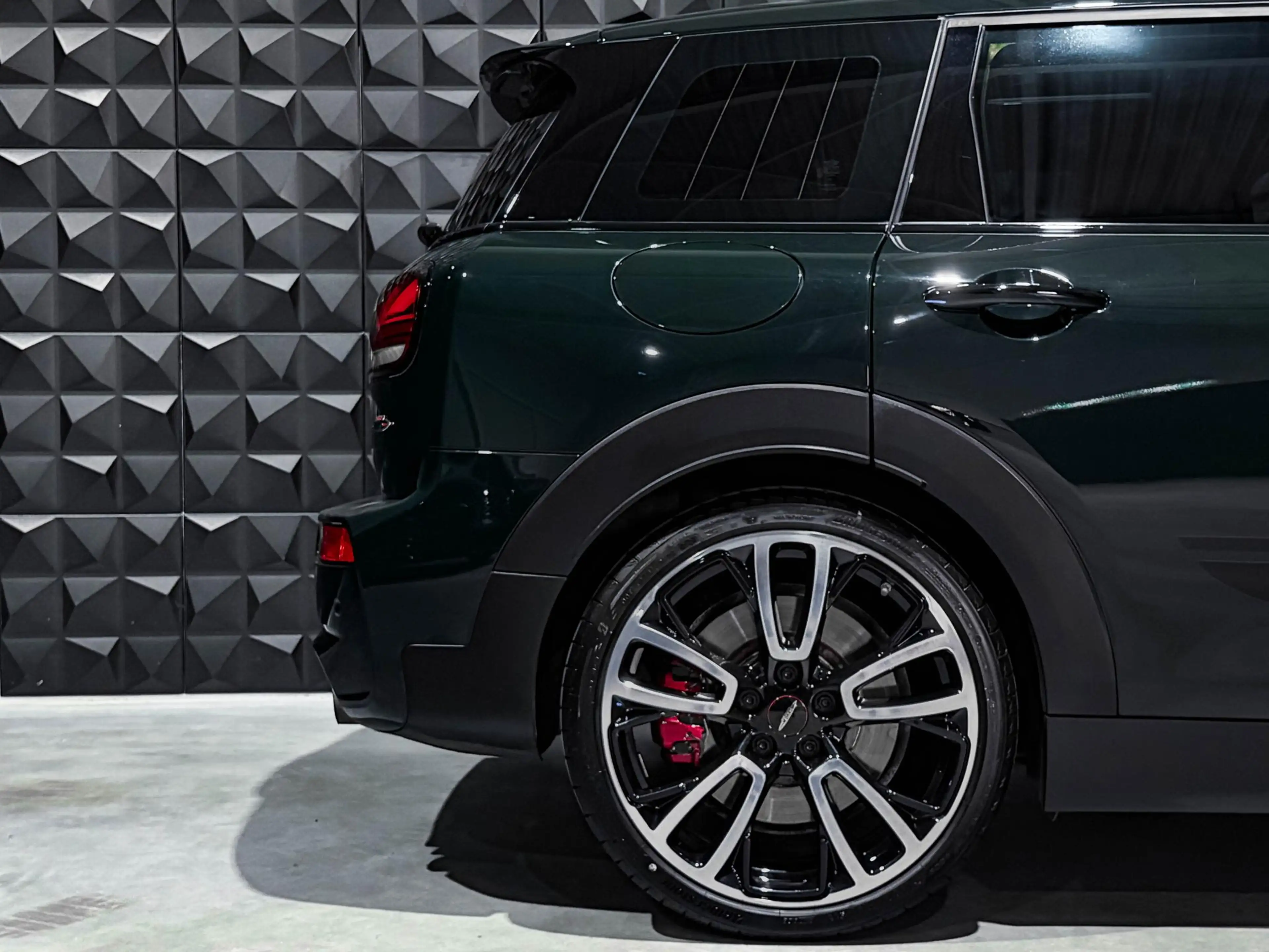 MINI John Cooper Works Clubman 2.0 JCW ALL4 | Pano | 19"| HUD | H/K | JCW Stoelen — photo 31