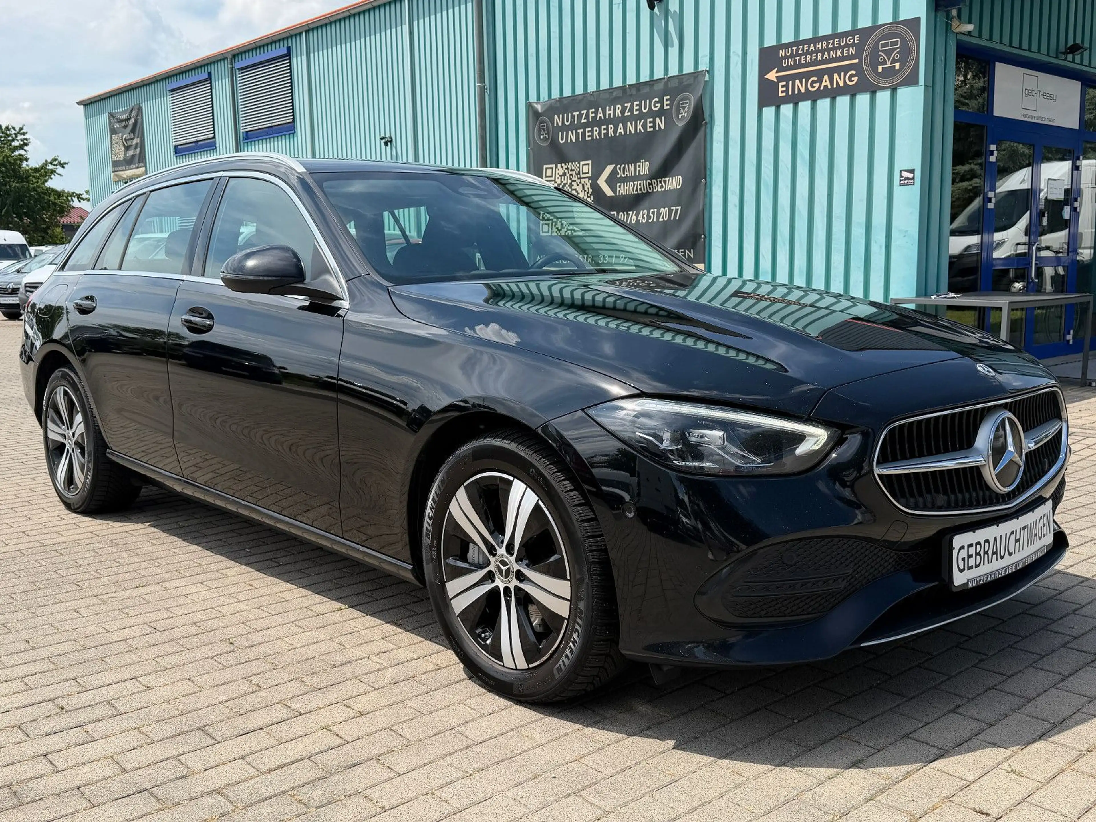 Mercedes-Benz C 300 e T 9G AVANTGARDE/LED+NAVI+RüKA+GRA+CARPLAY