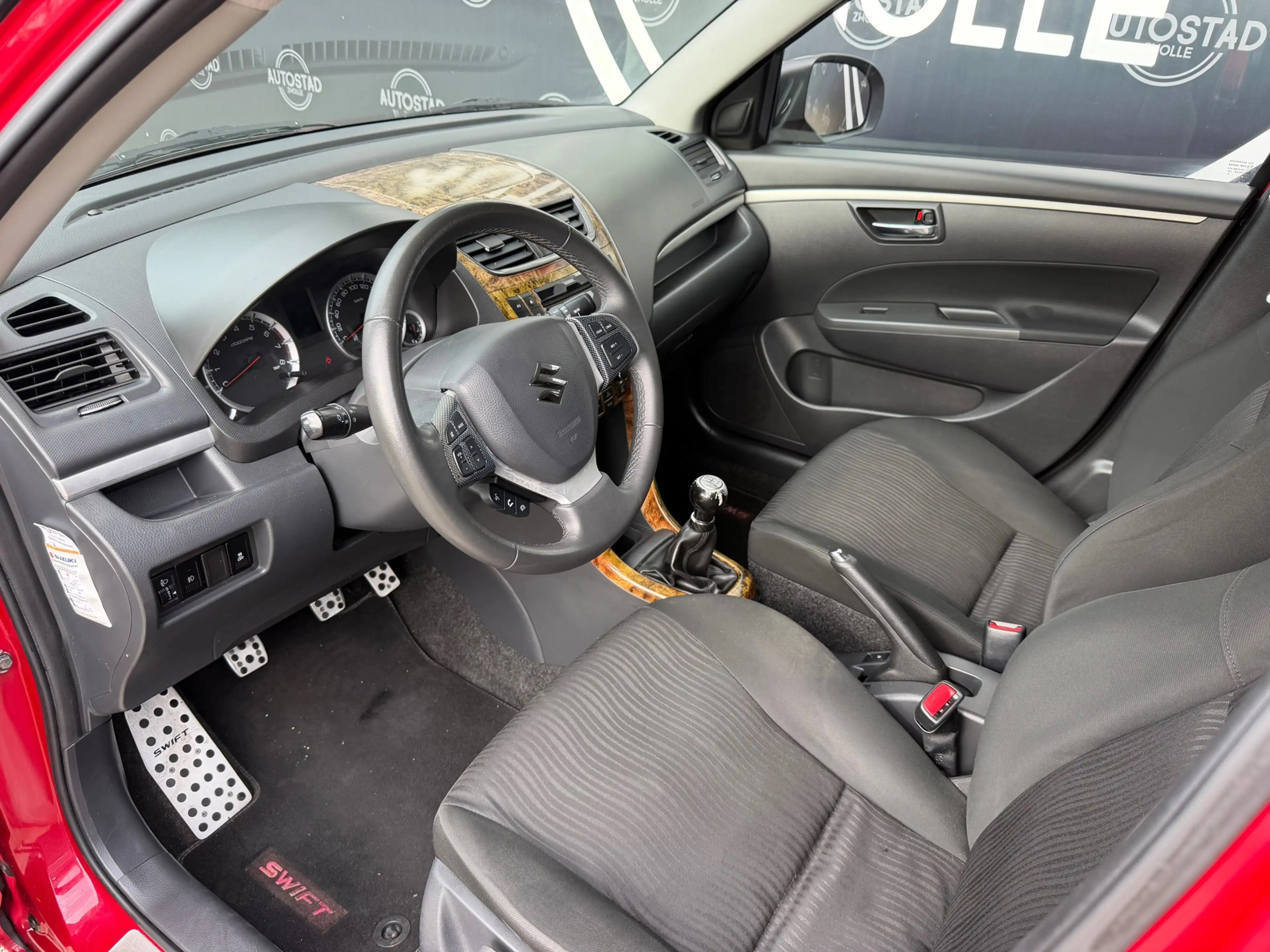 Suzuki Swift 1.2 Bandit EASSS NL-Auto / NAP / APK / Airco / Ele — photo 9