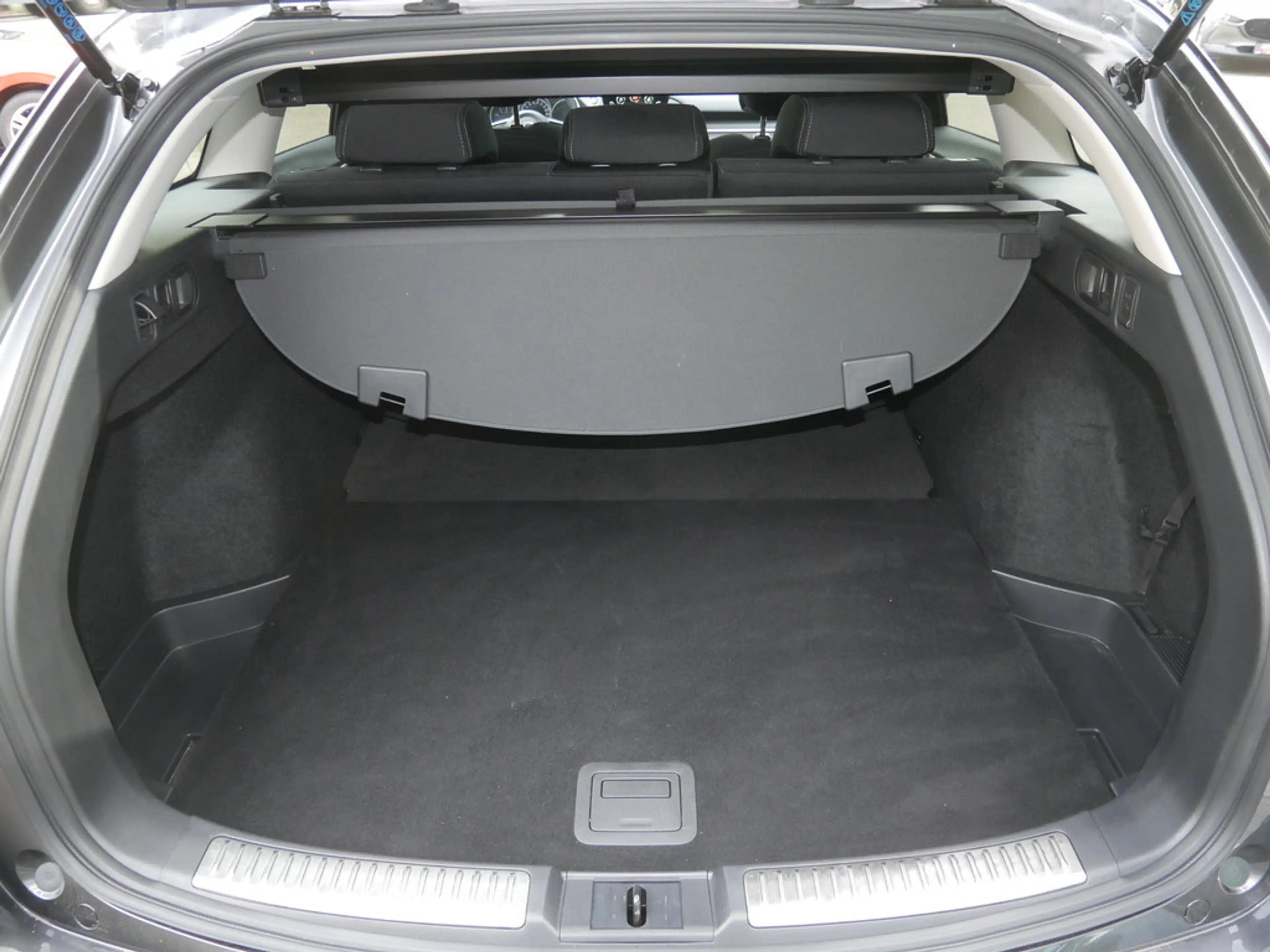 Mazda 6 Kombi SKYACTIV-G 165 FWD Center Line 360° — photo 20