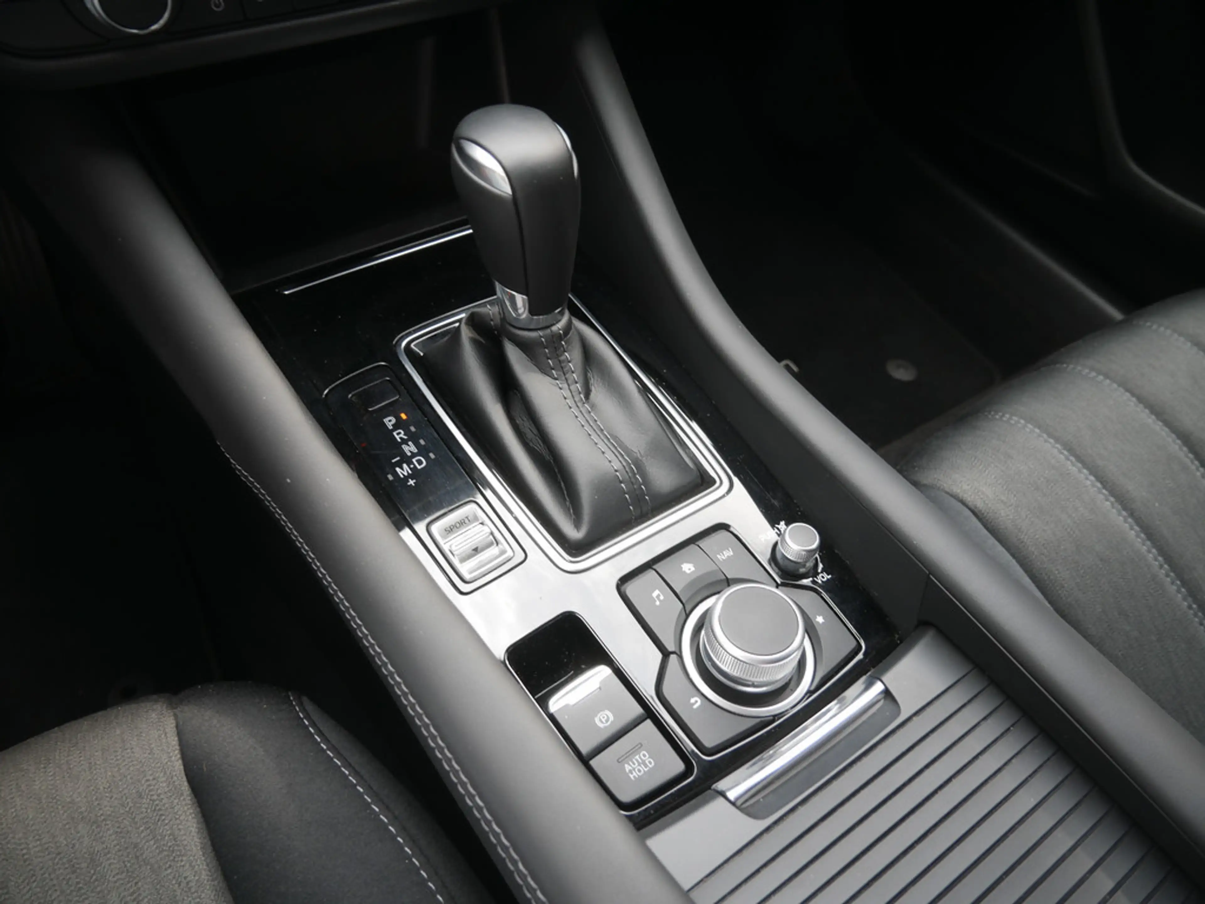 Mazda 6 Kombi SKYACTIV-G 165 FWD Center Line 360° — photo 15