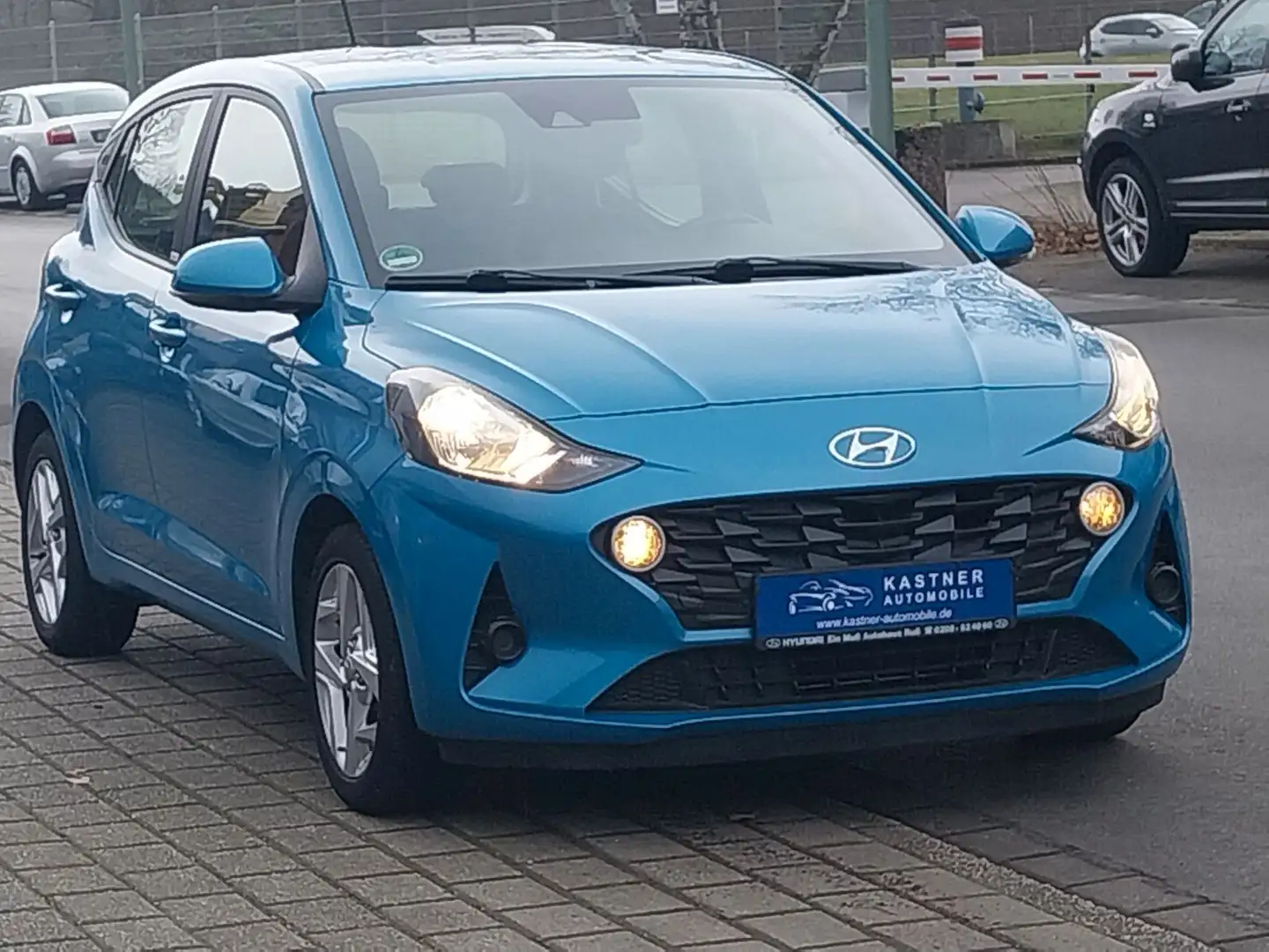 Hyundai i10 Trend Automatik, Sitzhzg, AndrAut, AppleCarP Blau - 1