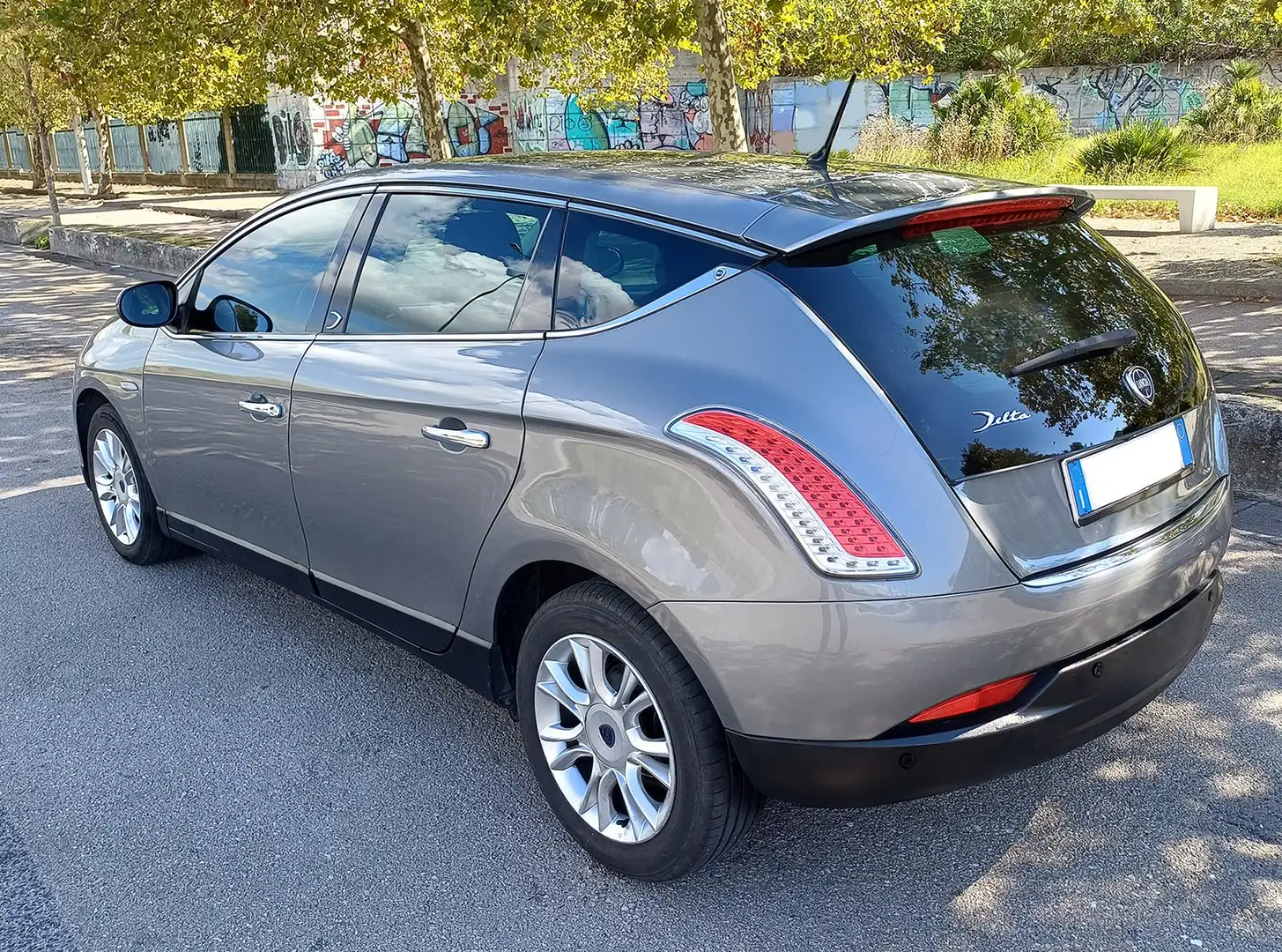 Lancia Delta Delta 1.6 mjt Gold 120cv dpf Grigio - 2