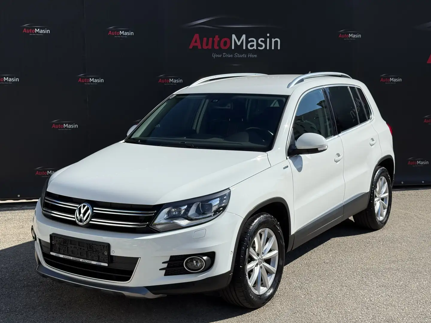 Volkswagen Tiguan Lounge Sport 2.0 TDI //NUR 86.000 km//ERSTBESITZ// Weiß - 1