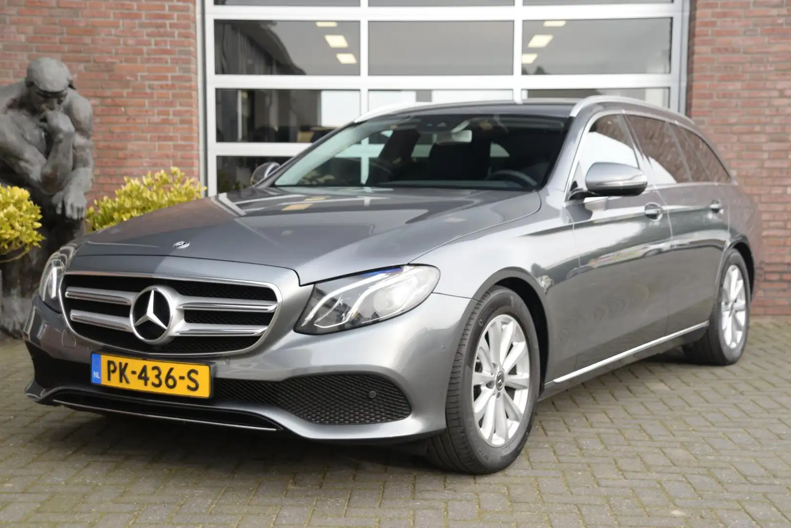Mercedes-Benz E 200 Estate d Business | Dealer onderhouden | Gris - 1
