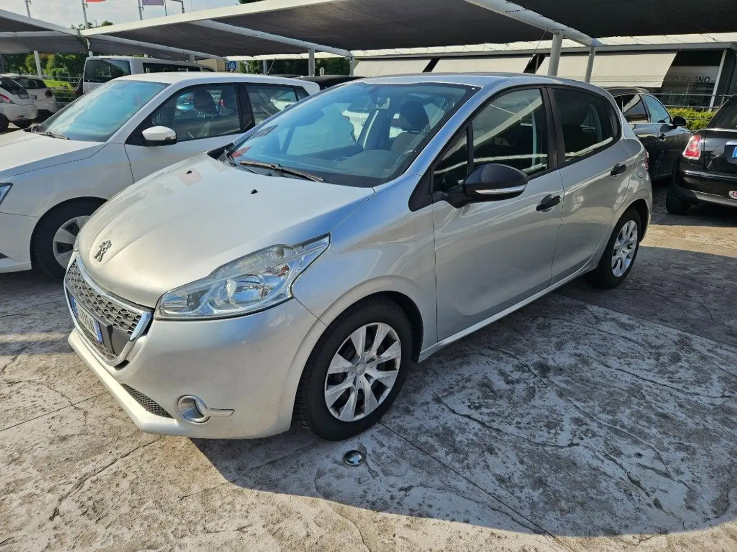 Peugeot 208 1.4 8V HDi 68CV 5p. Allure Grigio - 1