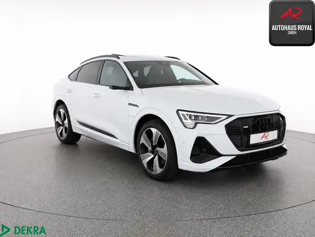 Audi E-Tron view 7