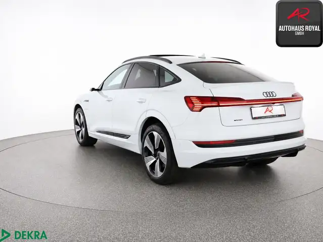 Audi E-Tron view 3