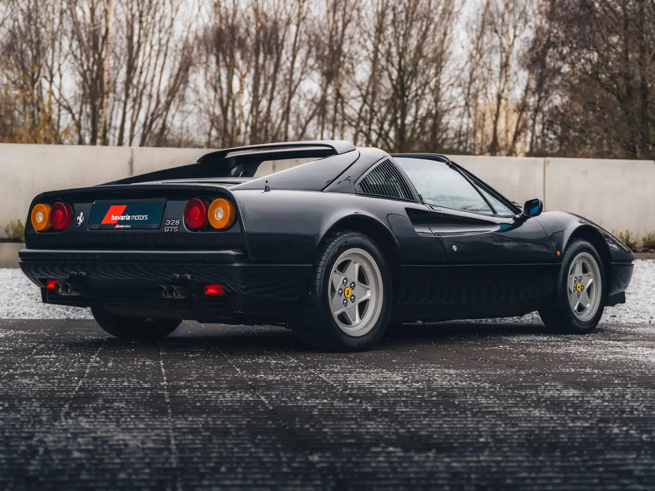 Ferrari 328 GTS / Nero Black / V8, foto 6