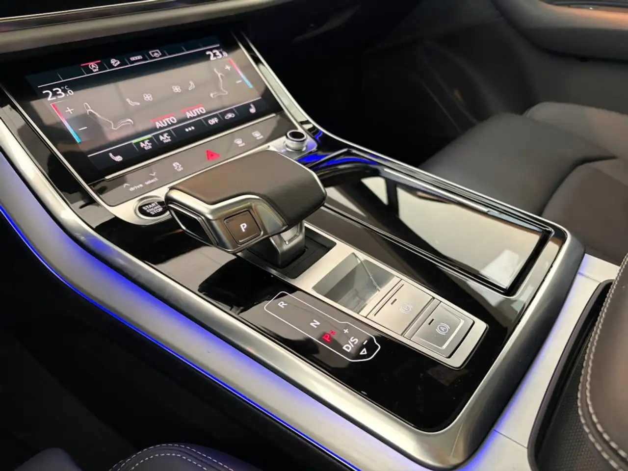Audi Q7 TDI 286CV QUATTRO TIPTRONIC S-LINE 7 POSTI GANCIO, миниатюра 9
