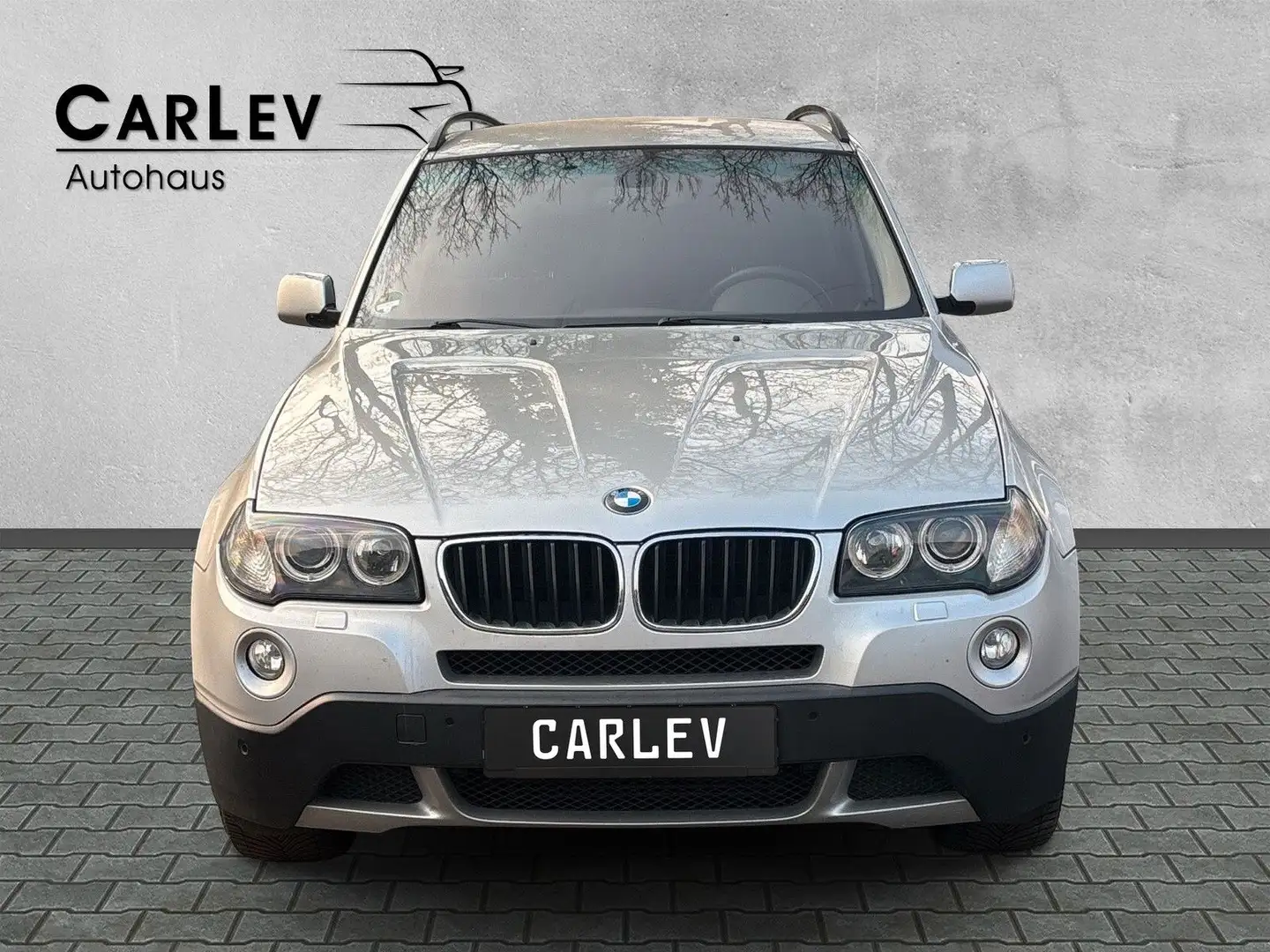 BMW X3 Shz Ahk PDC vorne + hinten Silber - 2