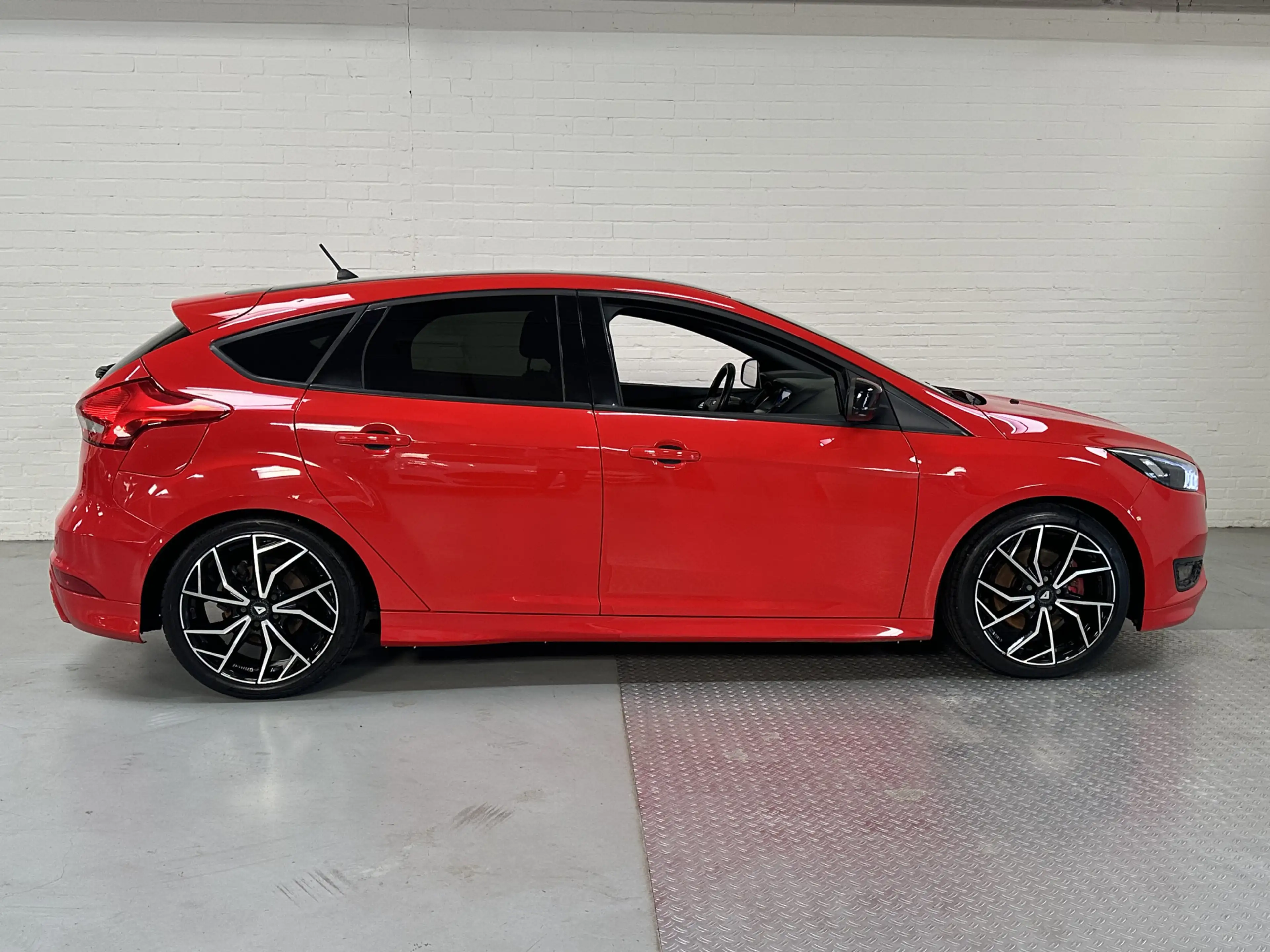 Ford Focus 1.5 EcoBoost ST Line Business CLIMA // CAMERA // C — photo 7