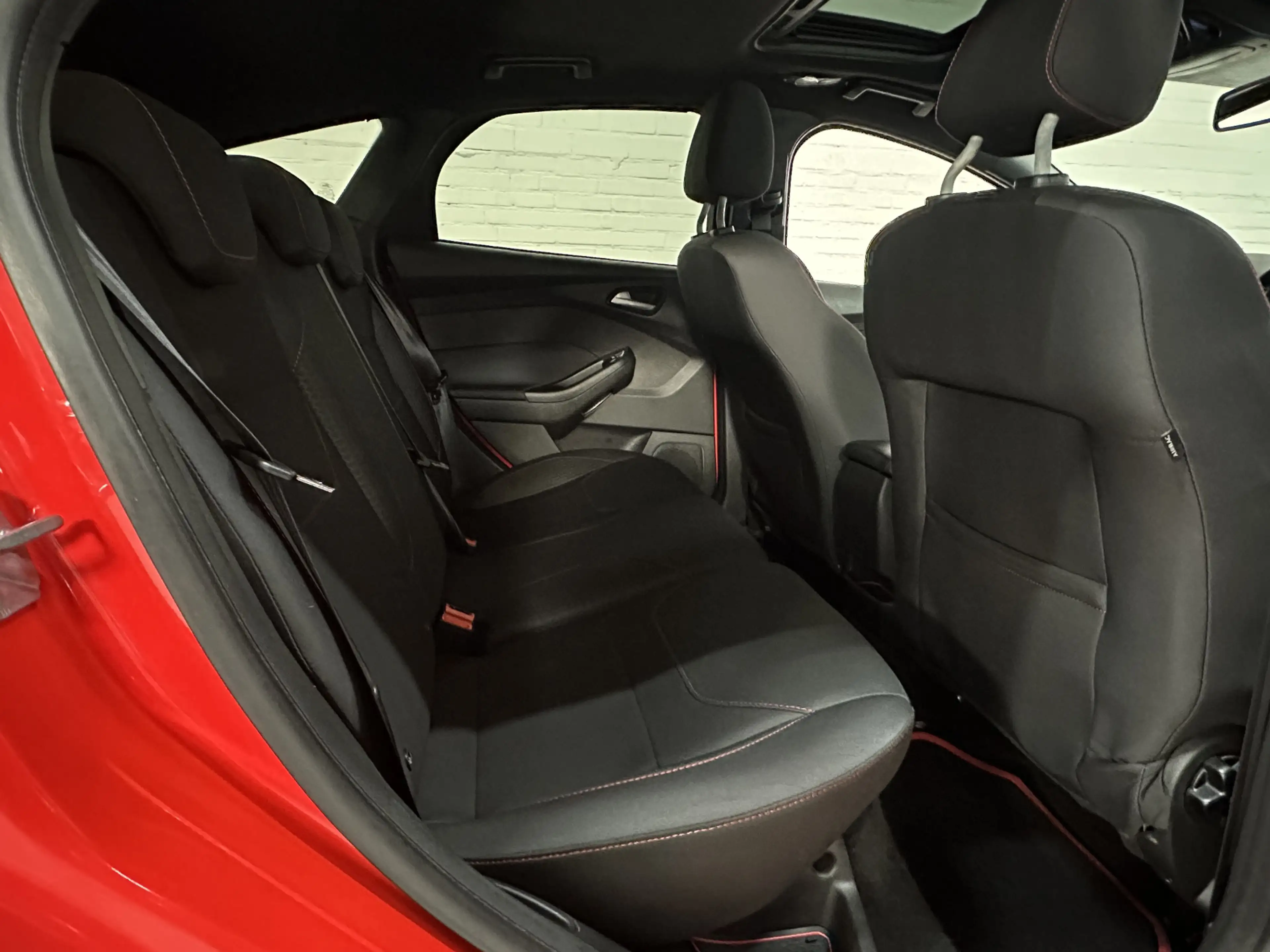 Ford Focus 1.5 EcoBoost ST Line Business CLIMA // CAMERA // C — photo 16